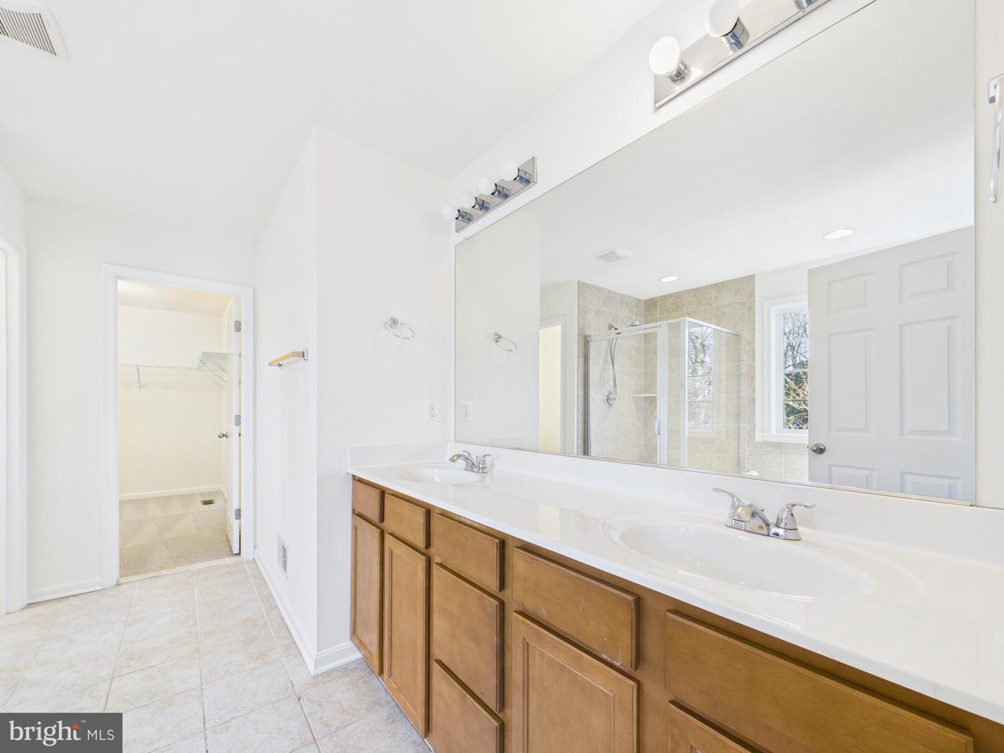 18213 JILLIAN LN, TRIANGLE, Virginia 22172, 5 Bedrooms Bedrooms, 9 Rooms Rooms,3 BathroomsBathrooms,Residential,For sale,18213 JILLIAN LN,VAPW2107012 MLS # VAPW2107012 18213 JILLIAN LN, TRIANGLE, Virginia 22172, 5 Bedrooms Bedrooms, 9 Rooms Rooms,3 BathroomsBathrooms,Residential,For sale,18213 JILLIAN LN,VAPW2107012 MLS # VAPW2107012