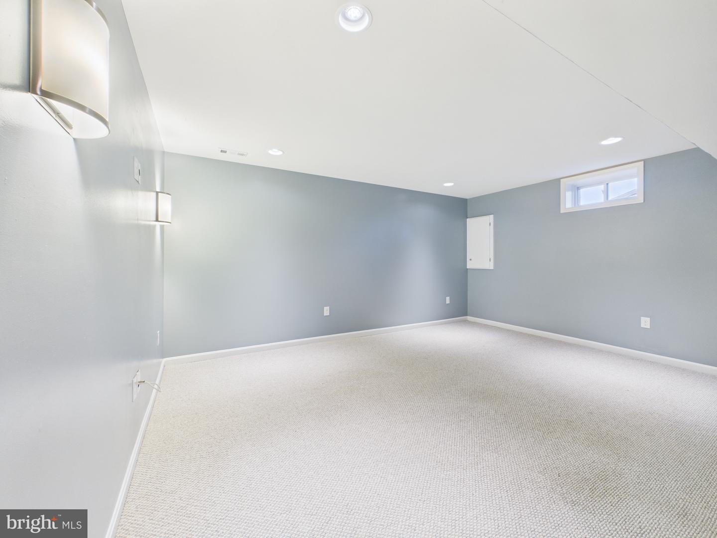 18213 JILLIAN LN, TRIANGLE, Virginia 22172, 5 Bedrooms Bedrooms, 9 Rooms Rooms,3 BathroomsBathrooms,Residential,For sale,18213 JILLIAN LN,VAPW2107012 MLS # VAPW2107012 18213 JILLIAN LN, TRIANGLE, Virginia 22172, 5 Bedrooms Bedrooms, 9 Rooms Rooms,3 BathroomsBathrooms,Residential,For sale,18213 JILLIAN LN,VAPW2107012 MLS # VAPW2107012