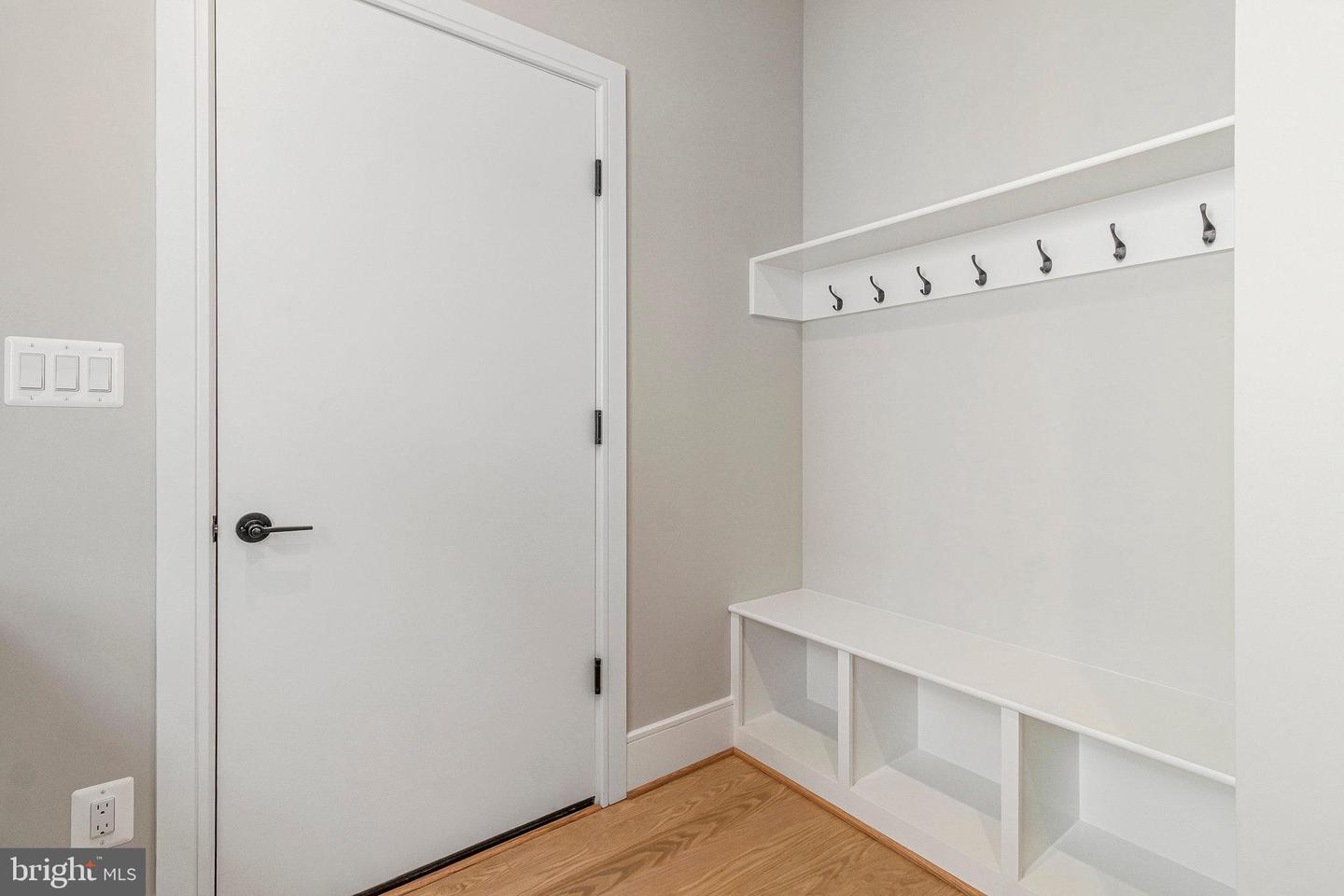 2300 MERIDIAN ST, FALLS CHURCH, Virginia 22046, 7 Bedrooms Bedrooms, ,6 BathroomsBathrooms,Residential,For sale,2300 MERIDIAN ST,VAFX2279362 MLS # VAFX2279362 2300 MERIDIAN ST, FALLS CHURCH, Virginia 22046, 7 Bedrooms Bedrooms, ,6 BathroomsBathrooms,Residential,For sale,2300 MERIDIAN ST,VAFX2279362 MLS # VAFX2279362