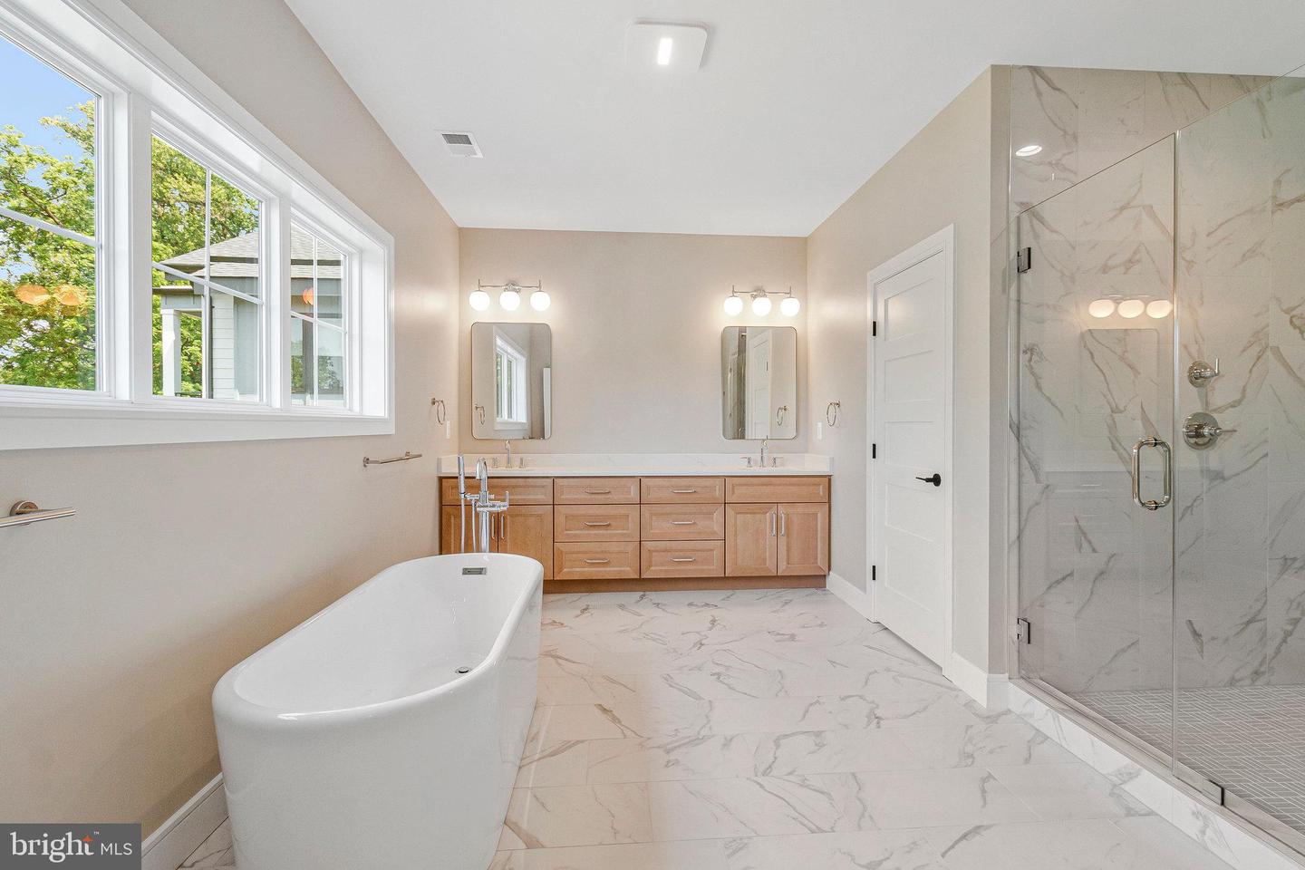 2300 MERIDIAN ST, FALLS CHURCH, Virginia 22046, 7 Bedrooms Bedrooms, ,6 BathroomsBathrooms,Residential,For sale,2300 MERIDIAN ST,VAFX2279362 MLS # VAFX2279362 2300 MERIDIAN ST, FALLS CHURCH, Virginia 22046, 7 Bedrooms Bedrooms, ,6 BathroomsBathrooms,Residential,For sale,2300 MERIDIAN ST,VAFX2279362 MLS # VAFX2279362