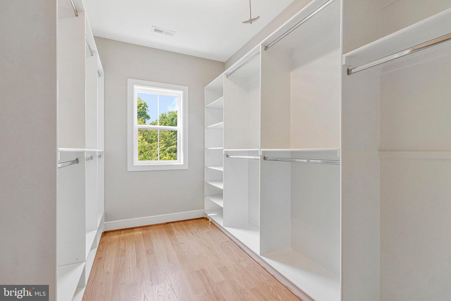 2300 MERIDIAN ST, FALLS CHURCH, Virginia 22046, 7 Bedrooms Bedrooms, ,6 BathroomsBathrooms,Residential,For sale,2300 MERIDIAN ST,VAFX2279362 MLS # VAFX2279362 2300 MERIDIAN ST, FALLS CHURCH, Virginia 22046, 7 Bedrooms Bedrooms, ,6 BathroomsBathrooms,Residential,For sale,2300 MERIDIAN ST,VAFX2279362 MLS # VAFX2279362