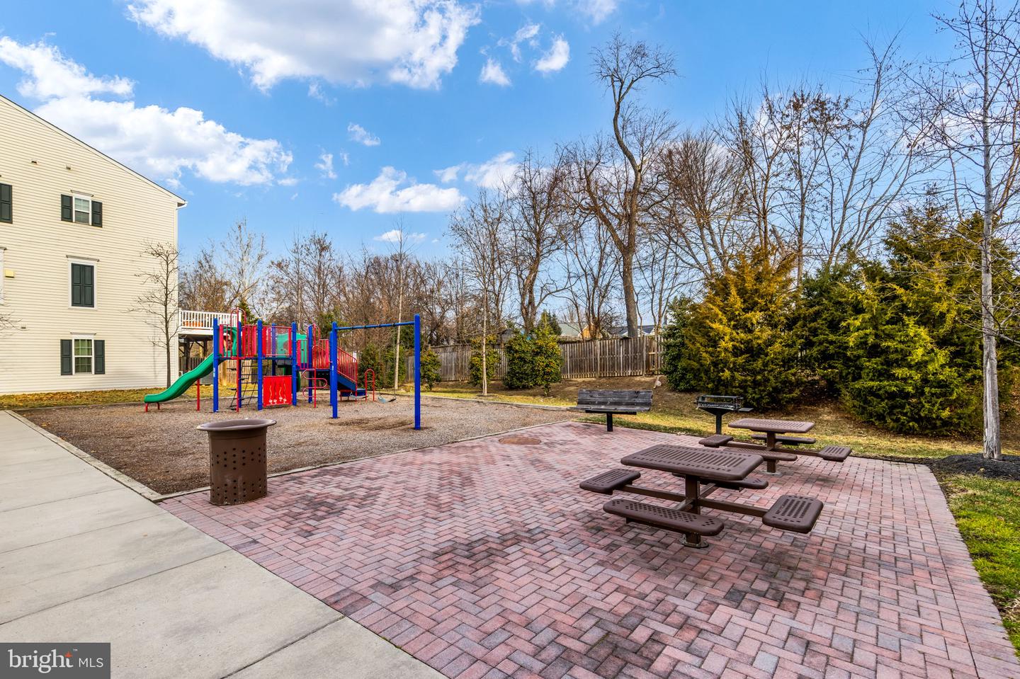 1592 DOROTHY LN, WOODBRIDGE, Virginia 22191, 4 Bedrooms Bedrooms, ,3 BathroomsBathrooms,Residential,For sale,1592 DOROTHY LN,VAPW2108030 MLS # VAPW2108030