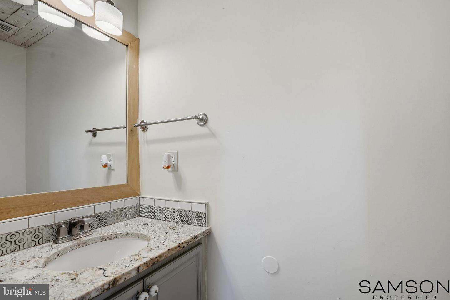 13505 COATES LN, HERNDON, Virginia 20171, 3 Bedrooms Bedrooms, ,2 BathroomsBathrooms,Residential,For sale,13505 COATES LN,VAFX2280298 MLS # VAFX2280298