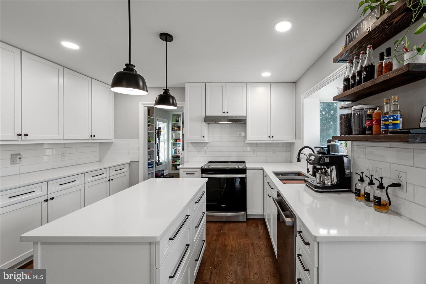 136 ROSE HILL LN, BERRYVILLE, Virginia 22611, 4 Bedrooms Bedrooms, ,3 BathroomsBathrooms,Residential,For sale,136 ROSE HILL LN,VACL2006250 MLS # VACL2006250