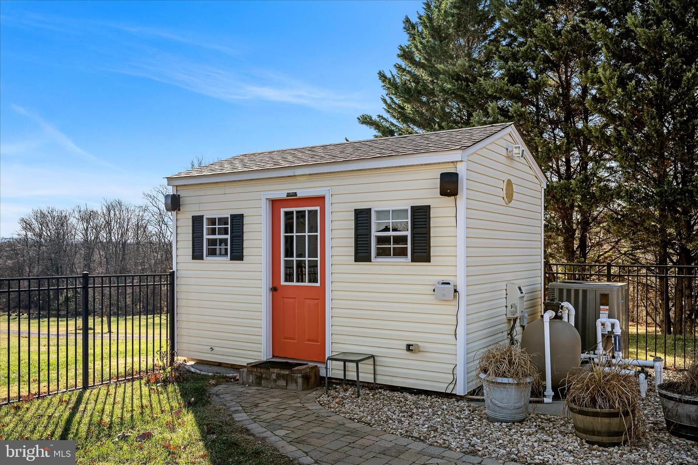 136 ROSE HILL LN, BERRYVILLE, Virginia 22611, 4 Bedrooms Bedrooms, ,3 BathroomsBathrooms,Residential,For sale,136 ROSE HILL LN,VACL2006250 MLS # VACL2006250