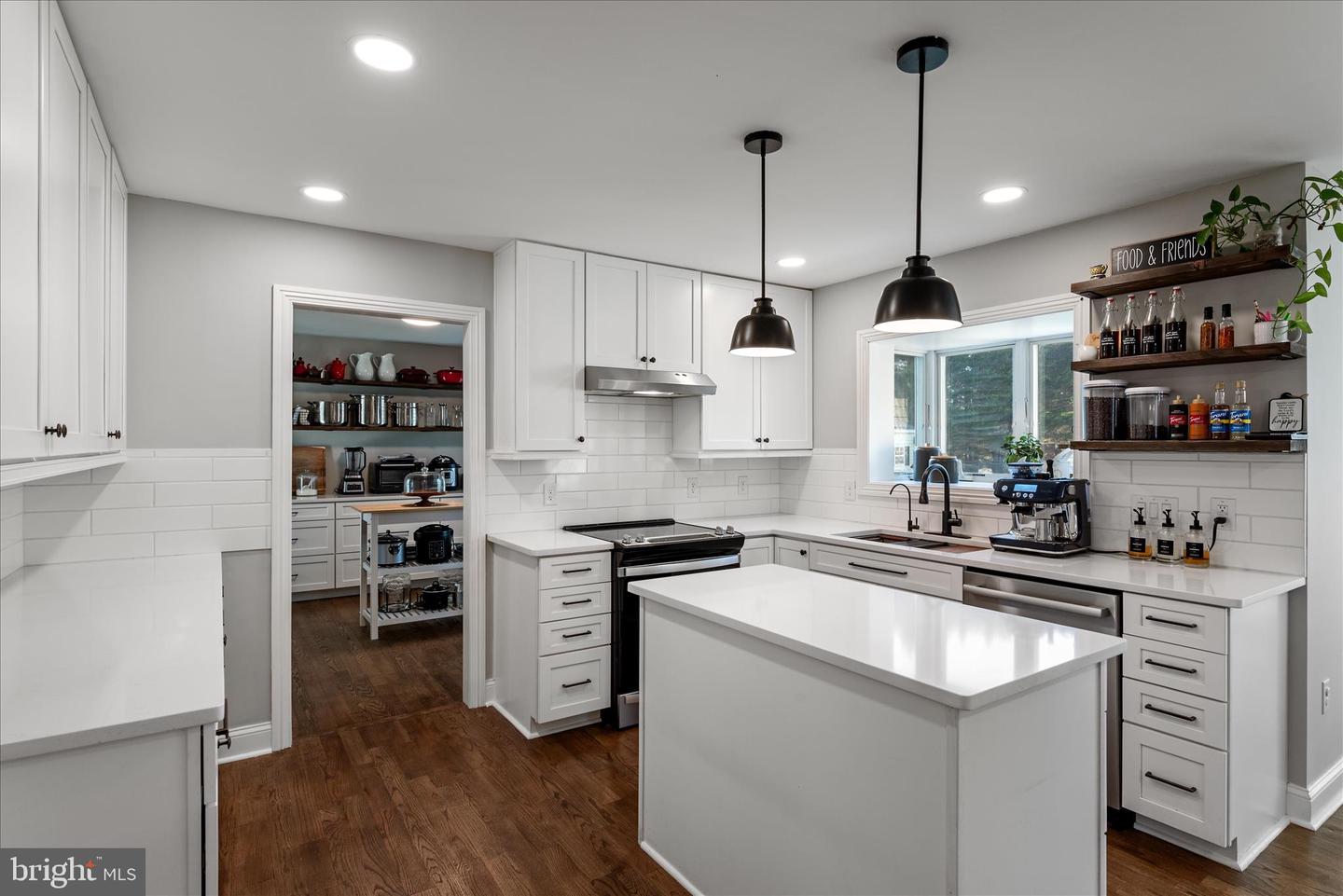 136 ROSE HILL LN, BERRYVILLE, Virginia 22611, 4 Bedrooms Bedrooms, ,3 BathroomsBathrooms,Residential,For sale,136 ROSE HILL LN,VACL2006250 MLS # VACL2006250