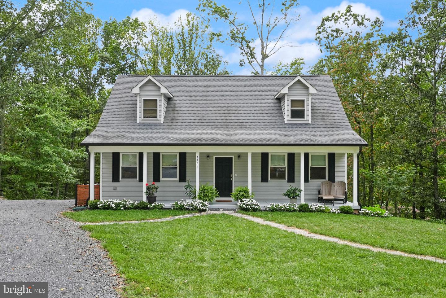 4460 SCOTTS RD, MARSHALL, Virginia 20115, 4 Bedrooms Bedrooms, 9 Rooms Rooms,4 BathroomsBathrooms,Residential,For sale,4460 SCOTTS RD,VAFQ2019808 MLS # VAFQ2019808