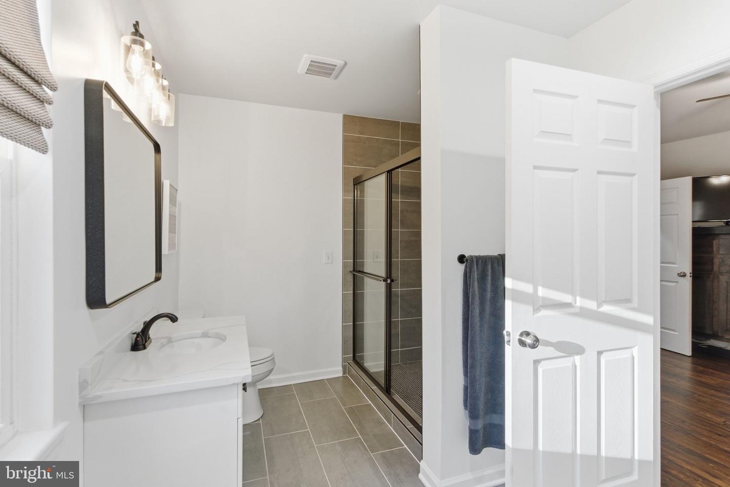 4460 SCOTTS RD, MARSHALL, Virginia 20115, 4 Bedrooms Bedrooms, 9 Rooms Rooms,4 BathroomsBathrooms,Residential,For sale,4460 SCOTTS RD,VAFQ2019808 MLS # VAFQ2019808