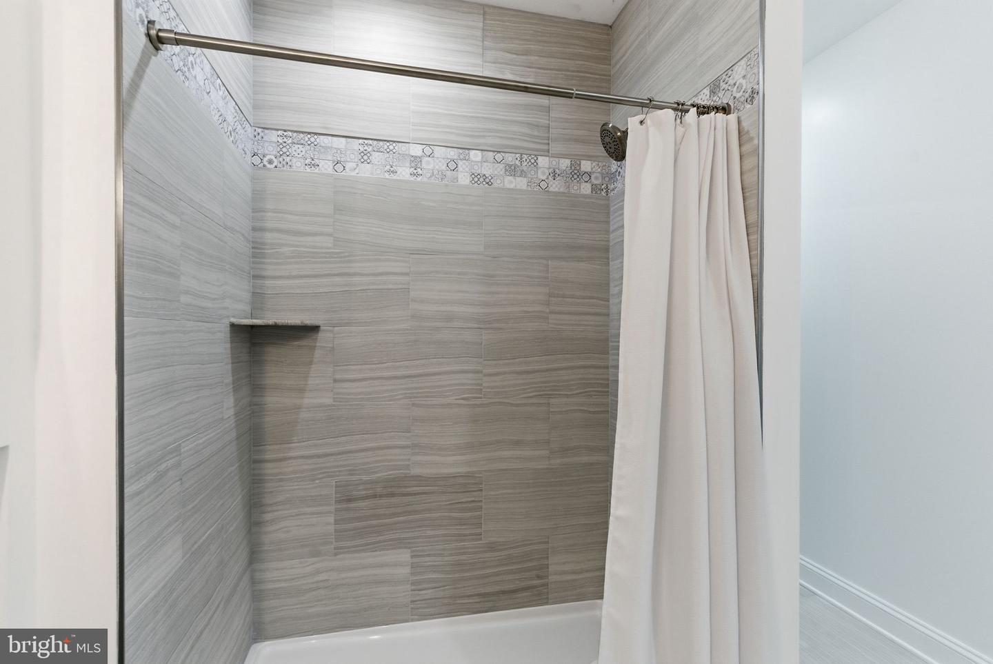 4460 SCOTTS RD, MARSHALL, Virginia 20115, 4 Bedrooms Bedrooms, 9 Rooms Rooms,4 BathroomsBathrooms,Residential,For sale,4460 SCOTTS RD,VAFQ2019808 MLS # VAFQ2019808