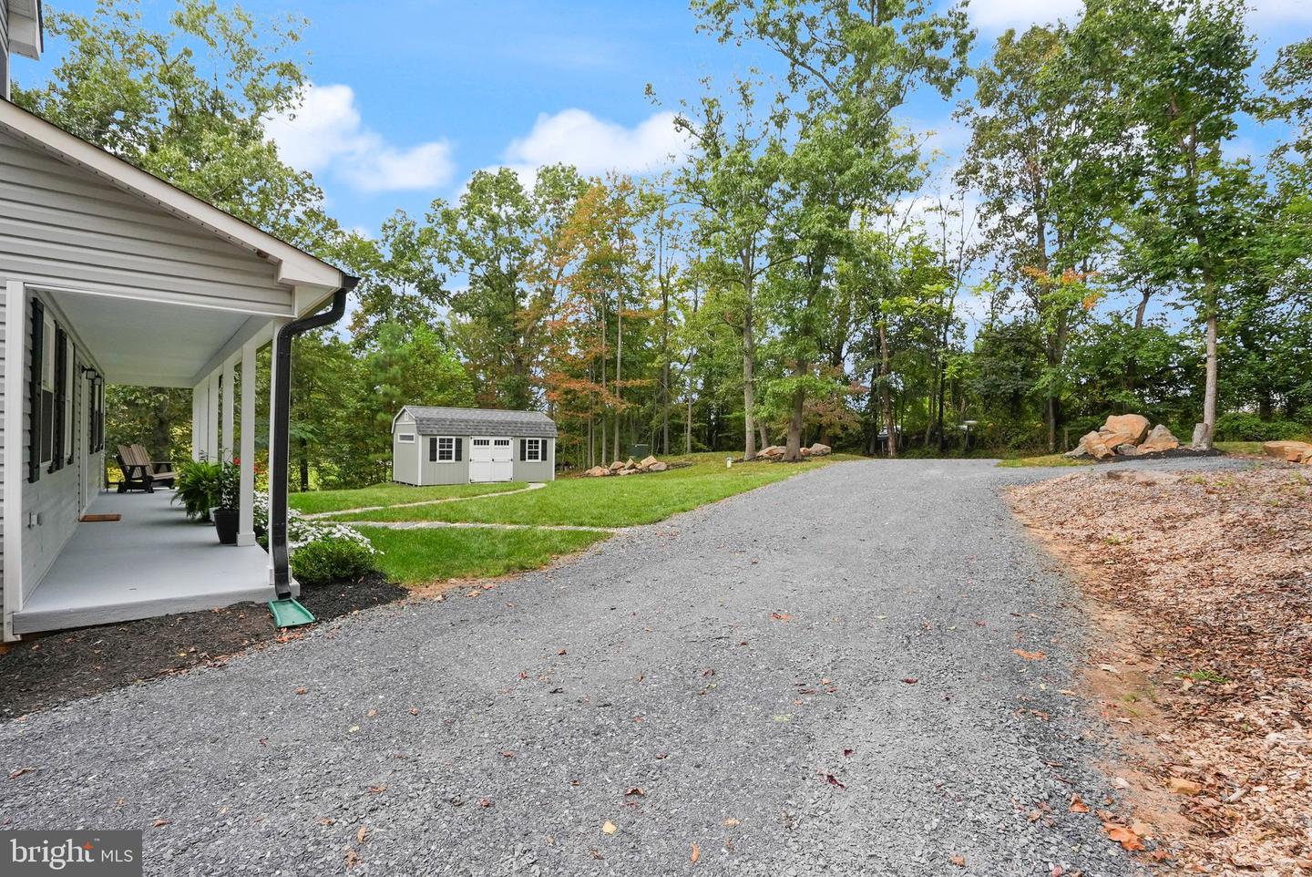 4460 SCOTTS RD, MARSHALL, Virginia 20115, 4 Bedrooms Bedrooms, 9 Rooms Rooms,4 BathroomsBathrooms,Residential,For sale,4460 SCOTTS RD,VAFQ2019808 MLS # VAFQ2019808