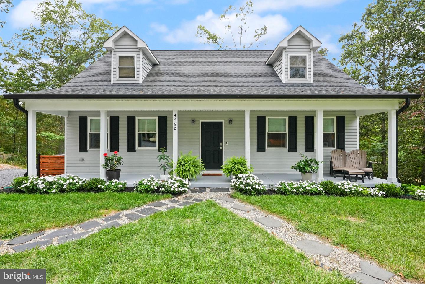 4460 SCOTTS RD, MARSHALL, Virginia 20115, 4 Bedrooms Bedrooms, 9 Rooms Rooms,4 BathroomsBathrooms,Residential,For sale,4460 SCOTTS RD,VAFQ2019808 MLS # VAFQ2019808