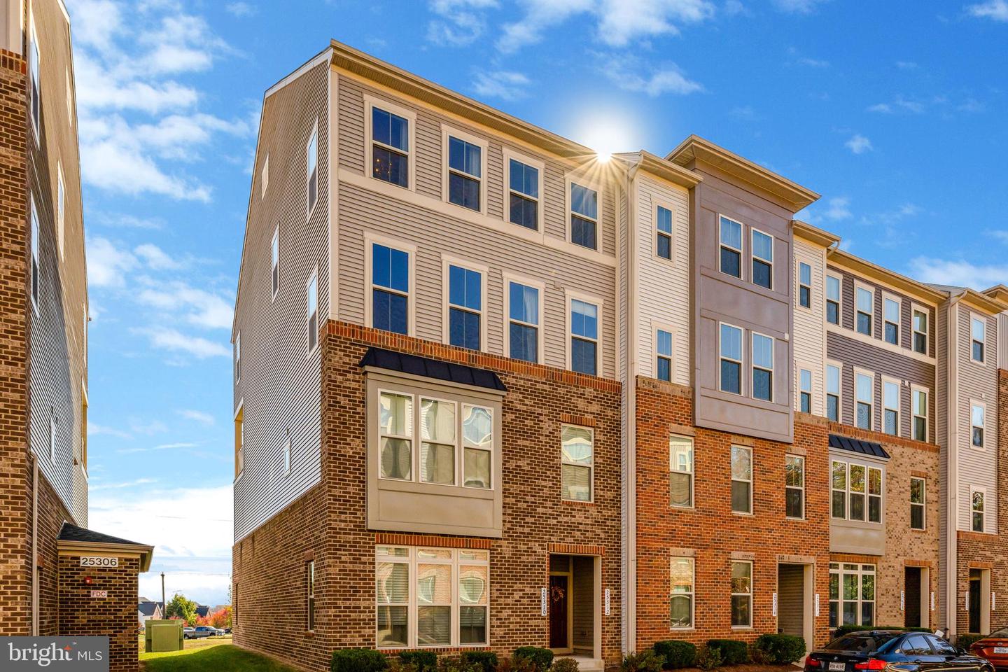 25312 TRUMPET VINE TER, ALDIE, Virginia 20105, 3 Bedrooms Bedrooms, ,2 BathroomsBathrooms,Residential,For sale,25312 TRUMPET VINE TER,VALO2112448 MLS # VALO2112448