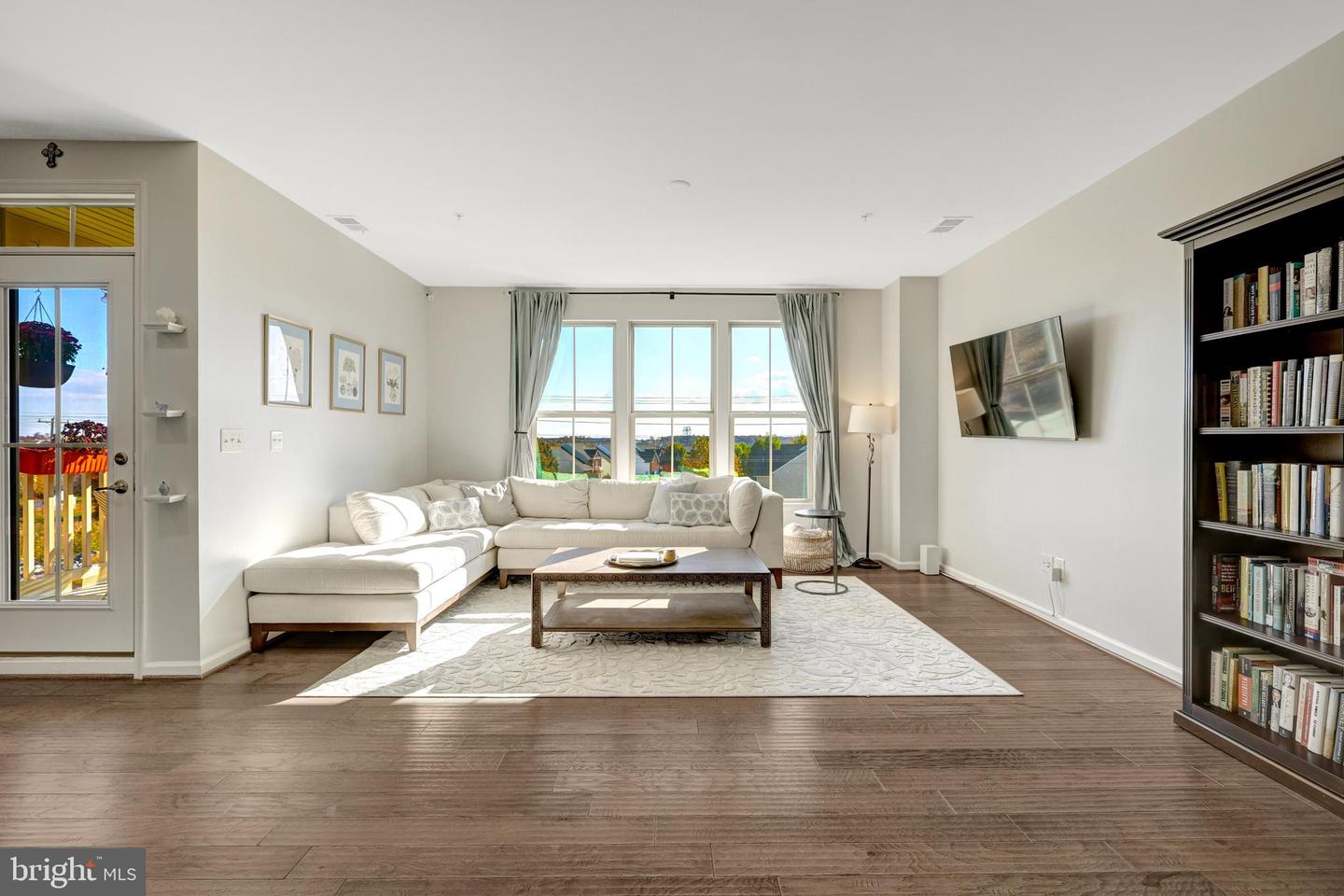 25312 TRUMPET VINE TER, ALDIE, Virginia 20105, 3 Bedrooms Bedrooms, ,2 BathroomsBathrooms,Residential,For sale,25312 TRUMPET VINE TER,VALO2112448 MLS # VALO2112448