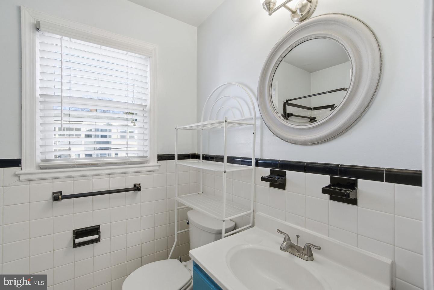 5331 42ND PL NW, WASHINGTON, District Of Columbia 20015, 3 Bedrooms Bedrooms, ,1 BathroomBathrooms,Residential,For sale,5331 42ND PL NW,DCDC2235260 MLS # DCDC2235260