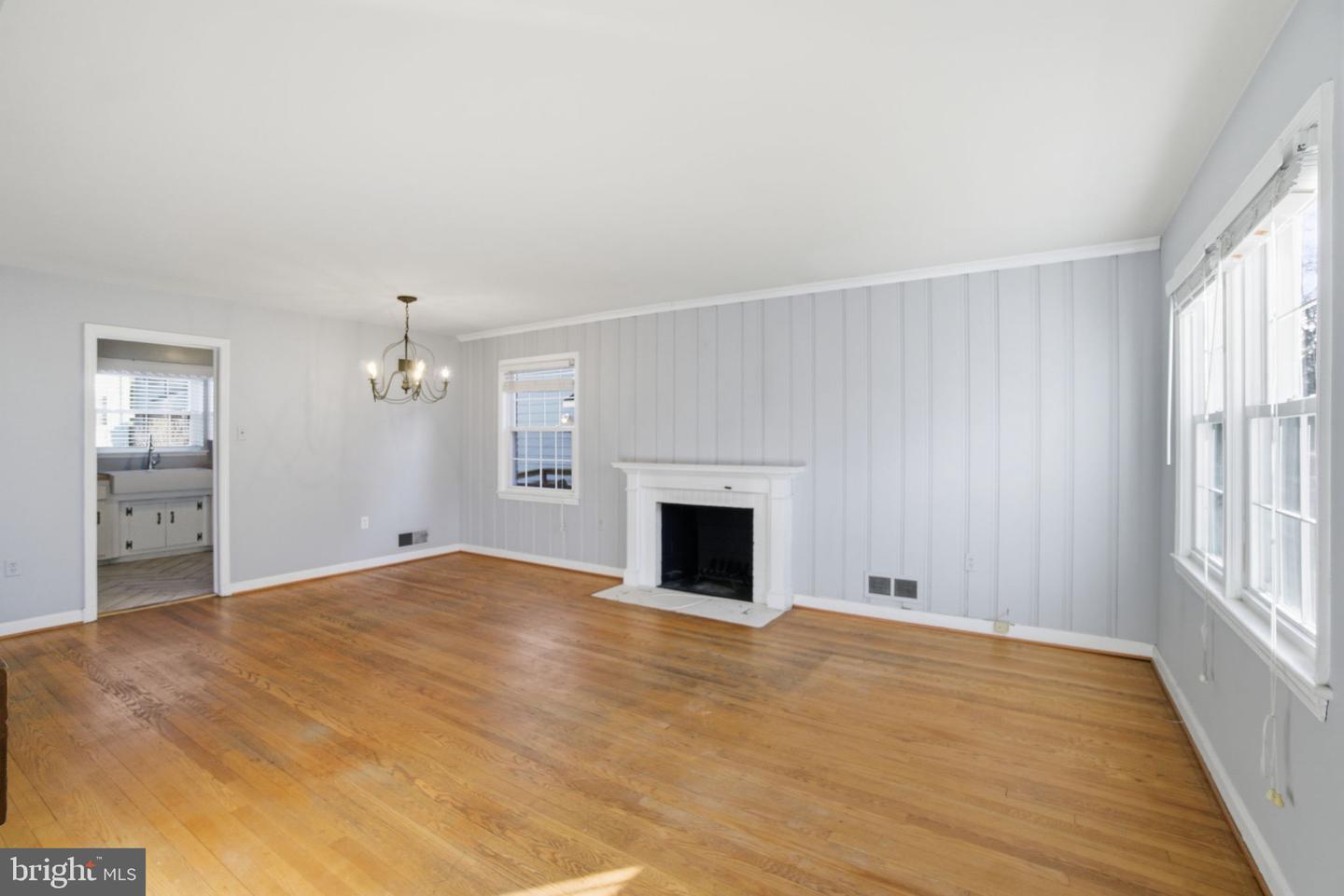 5331 42ND PL NW, WASHINGTON, District Of Columbia 20015, 3 Bedrooms Bedrooms, ,1 BathroomBathrooms,Residential,For sale,5331 42ND PL NW,DCDC2235260 MLS # DCDC2235260