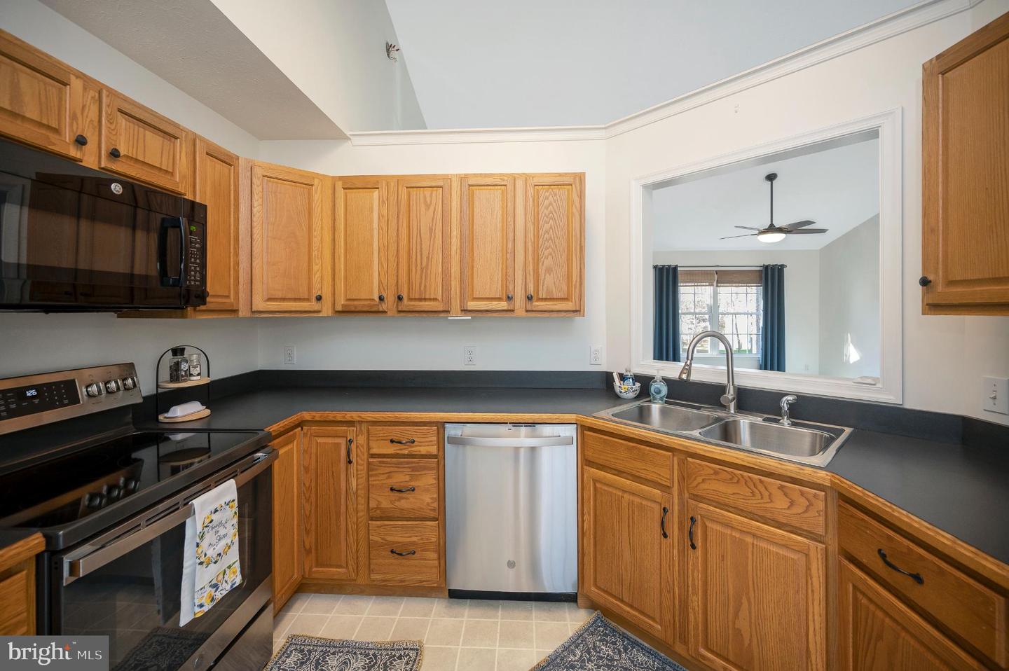 102 SEVEN PINES DR, LOCUST GROVE, Virginia 22508, 5 Bedrooms Bedrooms, 8 Rooms Rooms,3 BathroomsBathrooms,Residential,For sale,102 SEVEN PINES DR,VAOR2012956 MLS # VAOR2012956