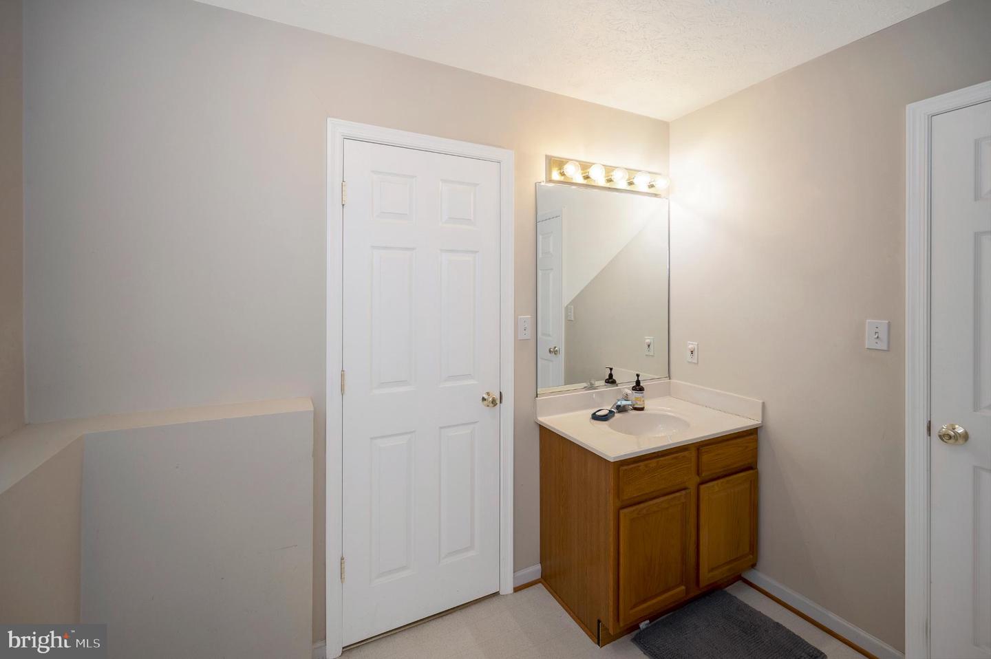 102 SEVEN PINES DR, LOCUST GROVE, Virginia 22508, 5 Bedrooms Bedrooms, 8 Rooms Rooms,3 BathroomsBathrooms,Residential,For sale,102 SEVEN PINES DR,VAOR2012956 MLS # VAOR2012956