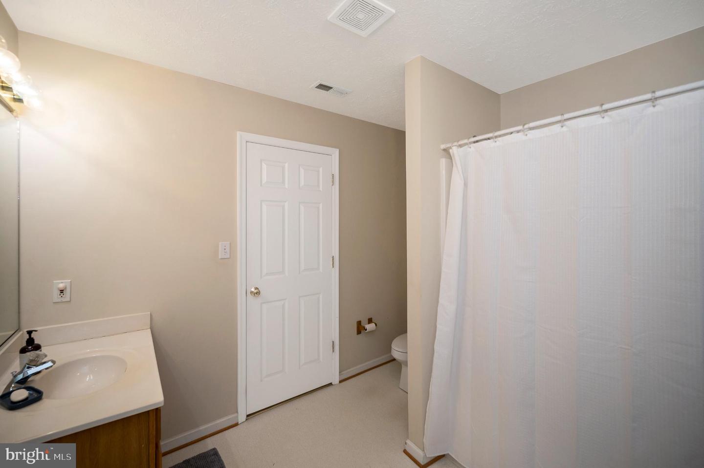 102 SEVEN PINES DR, LOCUST GROVE, Virginia 22508, 5 Bedrooms Bedrooms, 8 Rooms Rooms,3 BathroomsBathrooms,Residential,For sale,102 SEVEN PINES DR,VAOR2012956 MLS # VAOR2012956