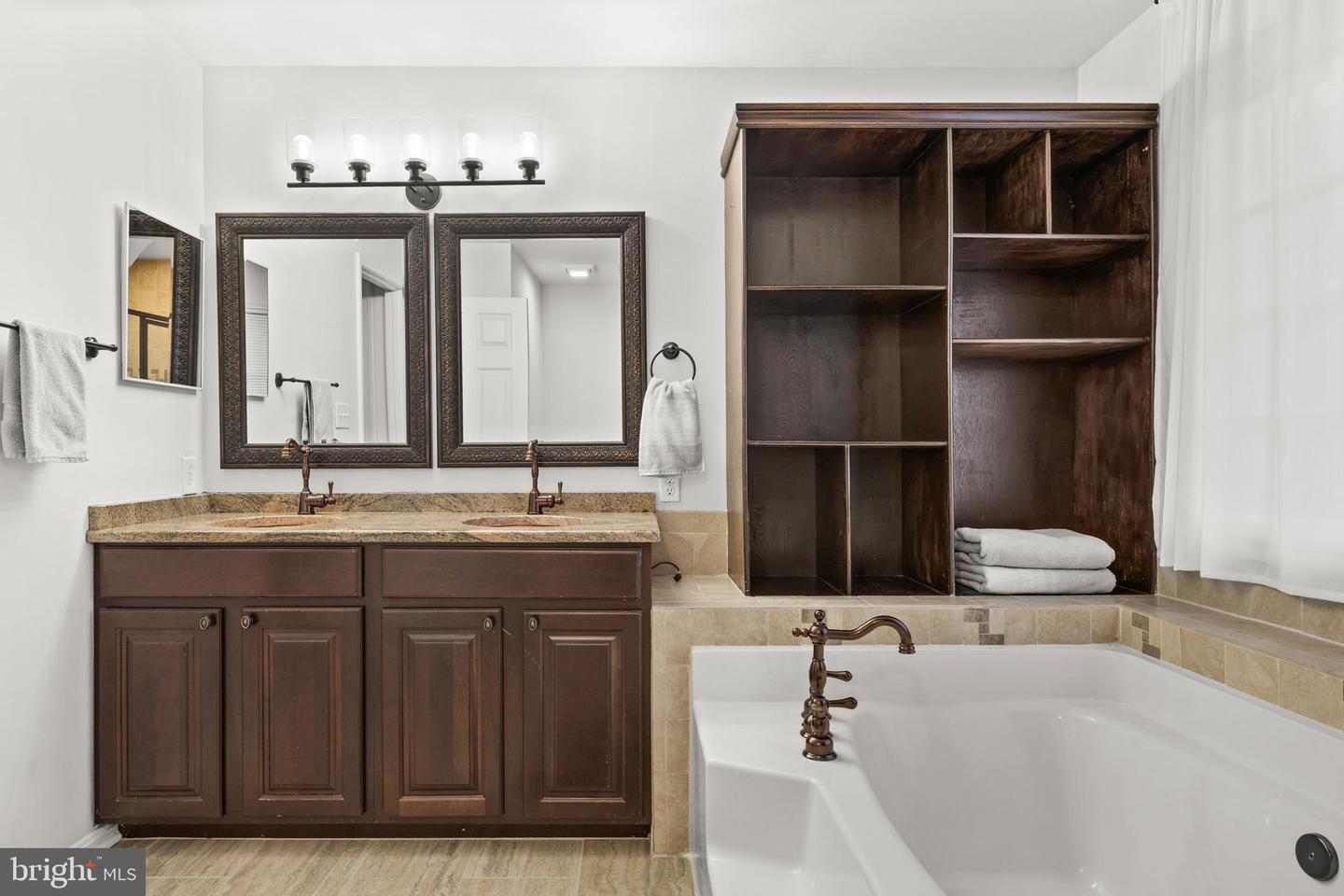 41 BALDWIN DR, FREDERICKSBURG, Virginia 22406, 5 Bedrooms Bedrooms, ,3 BathroomsBathrooms,Residential,For sale,41 BALDWIN DR,VAST2044708 MLS # VAST2044708