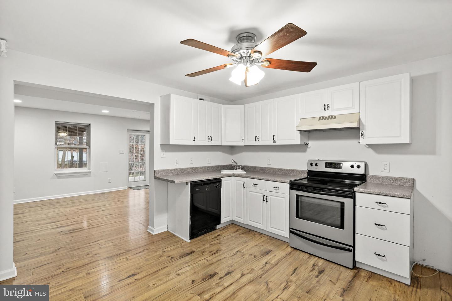 41 BALDWIN DR, FREDERICKSBURG, Virginia 22406, 5 Bedrooms Bedrooms, ,3 BathroomsBathrooms,Residential,For sale,41 BALDWIN DR,VAST2044708 MLS # VAST2044708