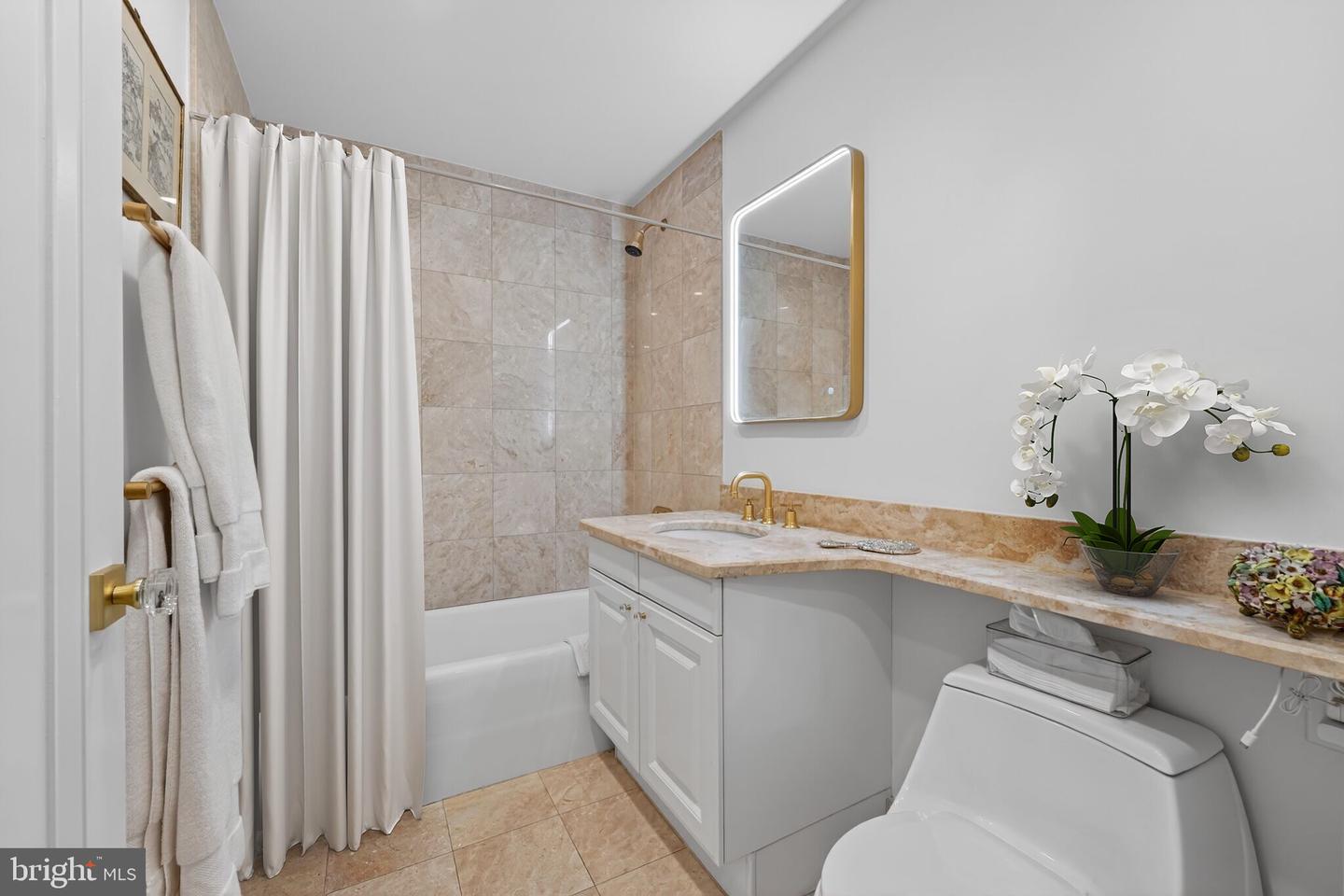 1155 23RD ST NW #PH1F, WASHINGTON, District Of Columbia 20037, 1 Bedroom Bedrooms, ,2 BathroomsBathrooms,Residential,For sale,1155 23RD ST NW #PH1F,DCDC2236114 MLS # DCDC2236114