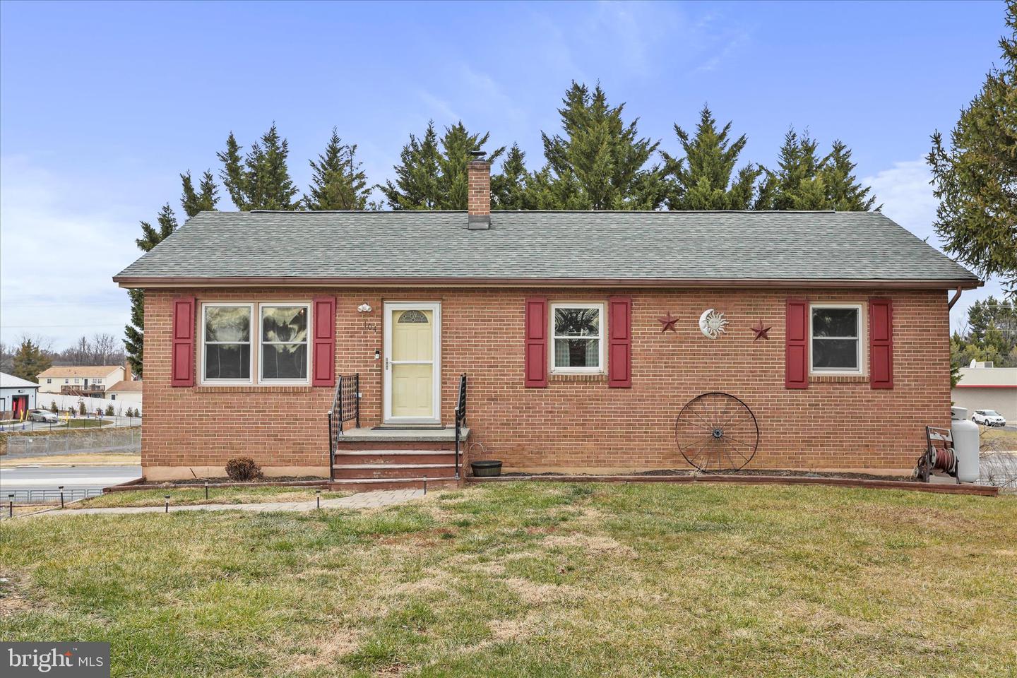 104 LINWOOD CT, STEPHENS CITY, Virginia 22655, 3 Bedrooms Bedrooms, 9 Rooms Rooms,2 BathroomsBathrooms,Residential,For sale,104 LINWOOD CT,VAFV2038602 MLS # VAFV2038602 104 LINWOOD CT, STEPHENS CITY, Virginia 22655, 3 Bedrooms Bedrooms, 9 Rooms Rooms,2 BathroomsBathrooms,Residential,For sale,104 LINWOOD CT,VAFV2038602 MLS # VAFV2038602