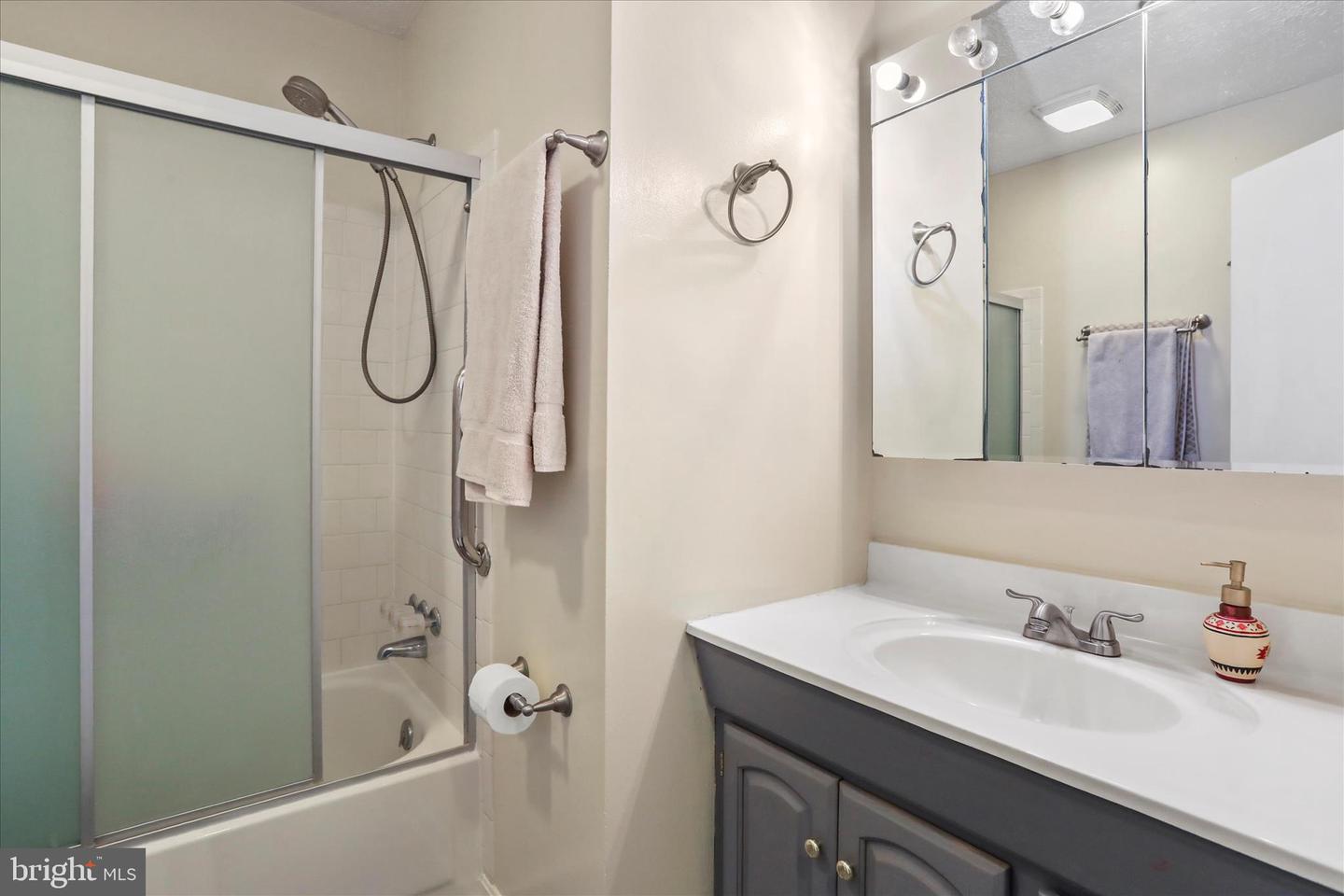 104 LINWOOD CT, STEPHENS CITY, Virginia 22655, 3 Bedrooms Bedrooms, 9 Rooms Rooms,2 BathroomsBathrooms,Residential,For sale,104 LINWOOD CT,VAFV2038602 MLS # VAFV2038602 104 LINWOOD CT, STEPHENS CITY, Virginia 22655, 3 Bedrooms Bedrooms, 9 Rooms Rooms,2 BathroomsBathrooms,Residential,For sale,104 LINWOOD CT,VAFV2038602 MLS # VAFV2038602