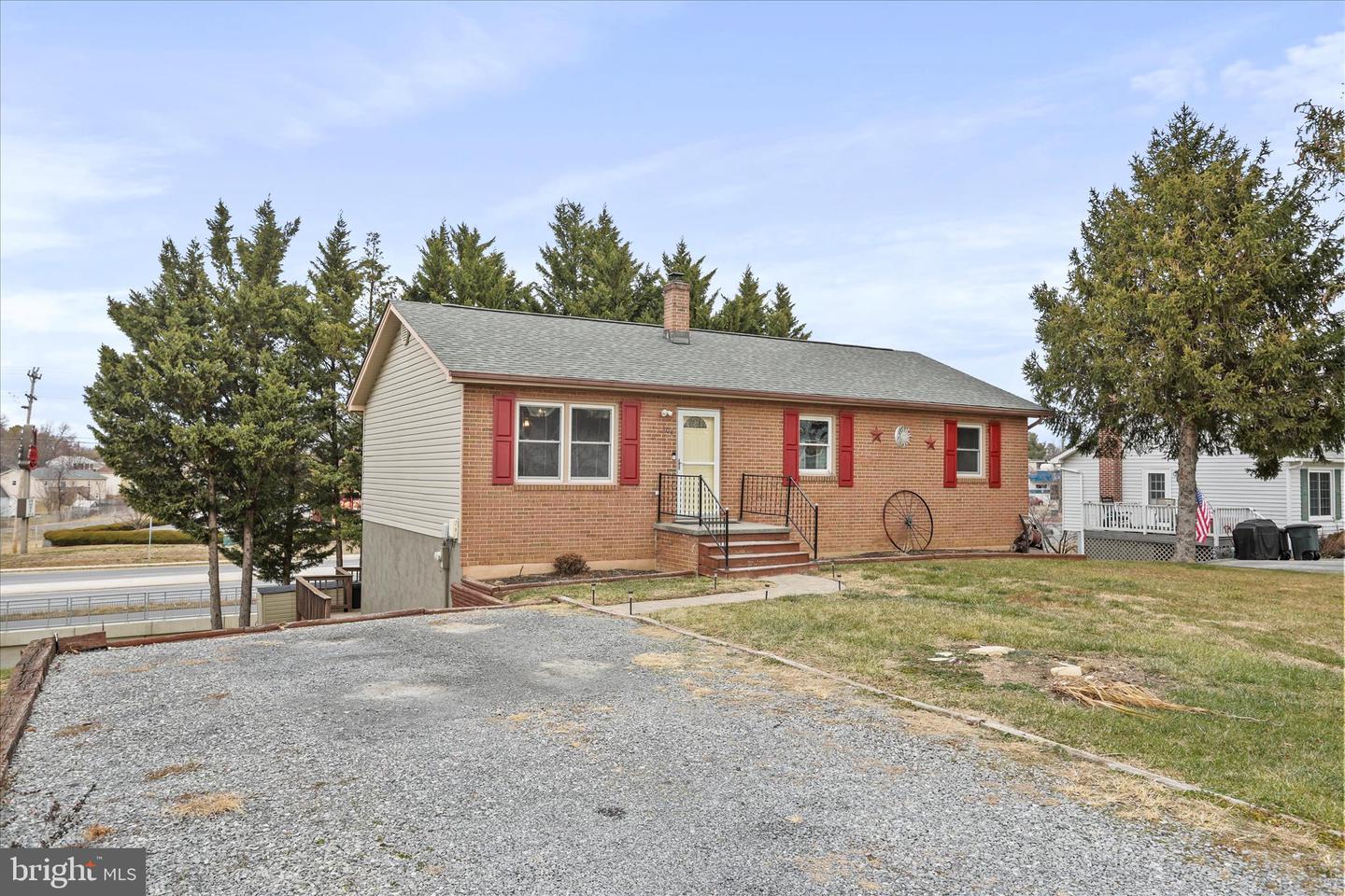 104 LINWOOD CT, STEPHENS CITY, Virginia 22655, 3 Bedrooms Bedrooms, 9 Rooms Rooms,2 BathroomsBathrooms,Residential,For sale,104 LINWOOD CT,VAFV2038602 MLS # VAFV2038602 104 LINWOOD CT, STEPHENS CITY, Virginia 22655, 3 Bedrooms Bedrooms, 9 Rooms Rooms,2 BathroomsBathrooms,Residential,For sale,104 LINWOOD CT,VAFV2038602 MLS # VAFV2038602