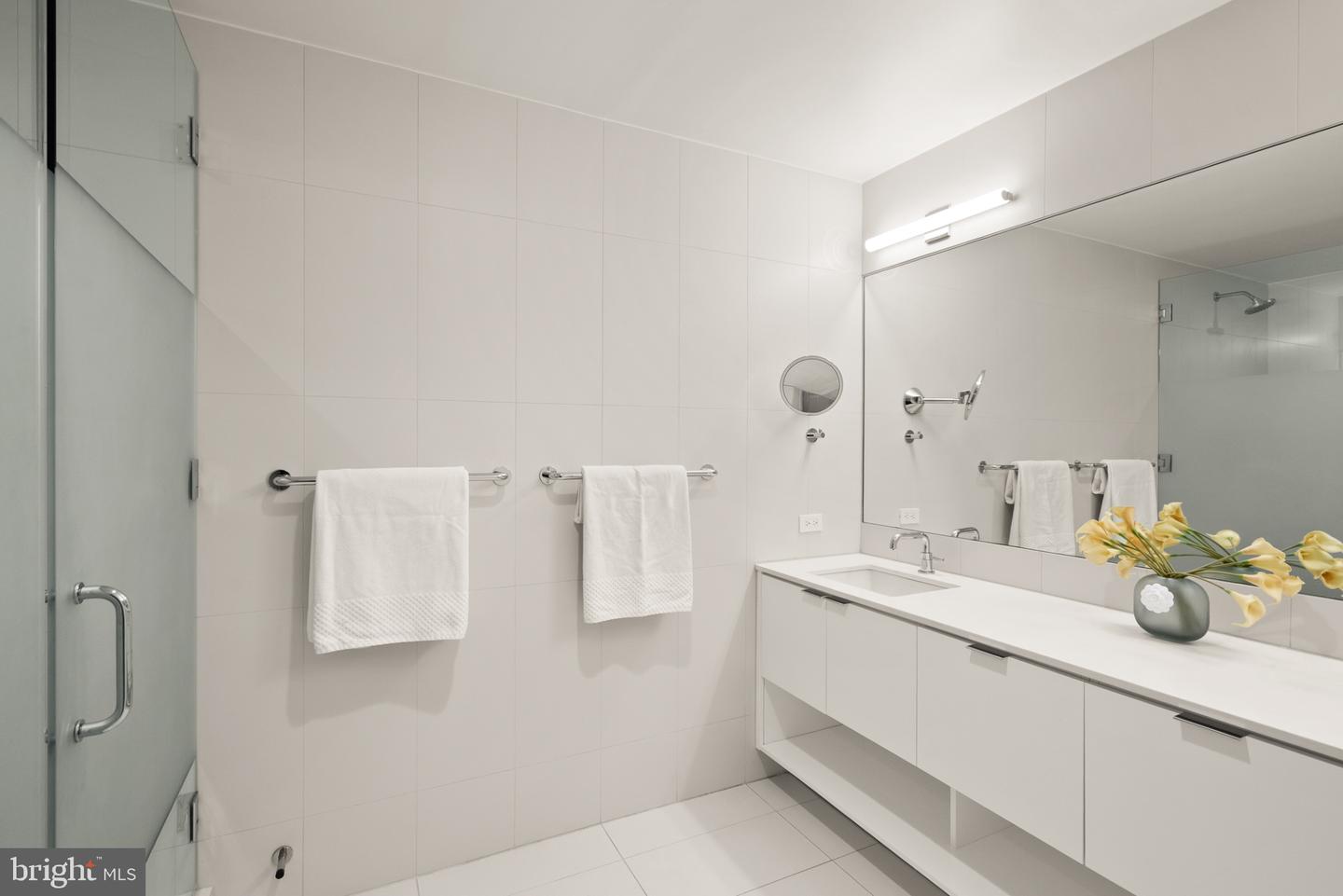 1111 24TH ST NW #27, WASHINGTON, District Of Columbia 20037, 2 Bedrooms Bedrooms, 4 Rooms Rooms,2 BathroomsBathrooms,Residential,For sale,1111 24TH ST NW #27,DCDC2238934 MLS # DCDC2238934