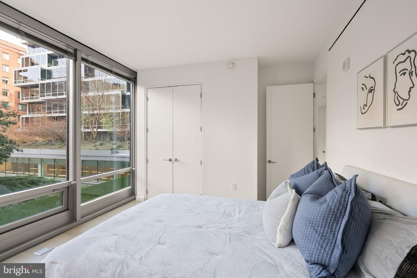 1111 24TH ST NW #27, WASHINGTON, District Of Columbia 20037, 2 Bedrooms Bedrooms, 4 Rooms Rooms,2 BathroomsBathrooms,Residential,For sale,1111 24TH ST NW #27,DCDC2238934 MLS # DCDC2238934