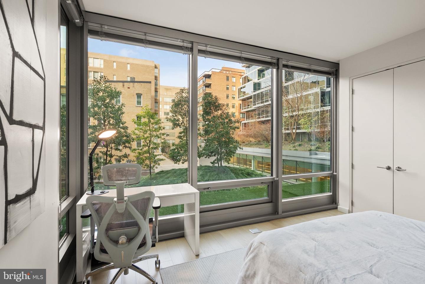 1111 24TH ST NW #27, WASHINGTON, District Of Columbia 20037, 2 Bedrooms Bedrooms, 4 Rooms Rooms,2 BathroomsBathrooms,Residential,For sale,1111 24TH ST NW #27,DCDC2238934 MLS # DCDC2238934