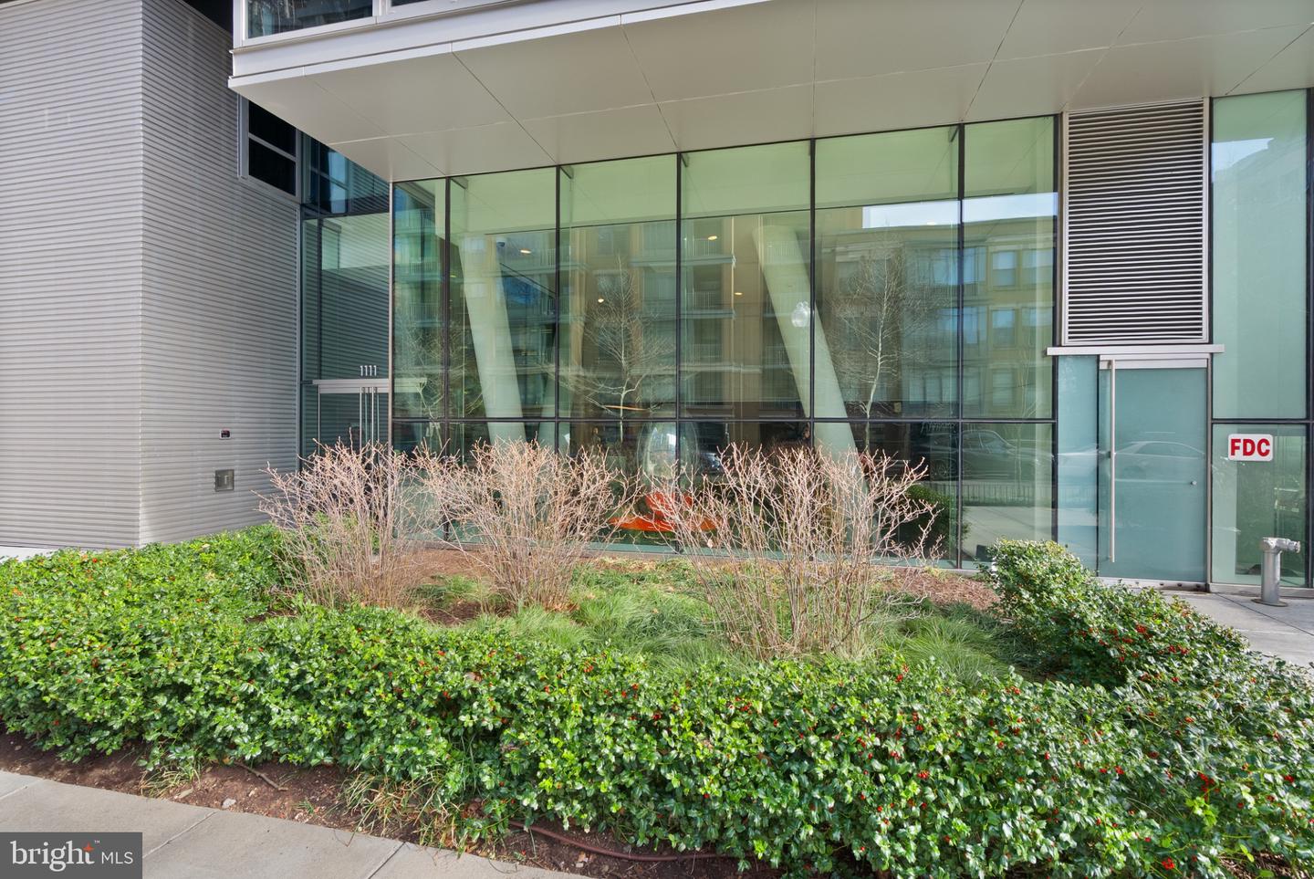 1111 24TH ST NW #27, WASHINGTON, District Of Columbia 20037, 2 Bedrooms Bedrooms, 4 Rooms Rooms,2 BathroomsBathrooms,Residential,For sale,1111 24TH ST NW #27,DCDC2238934 MLS # DCDC2238934