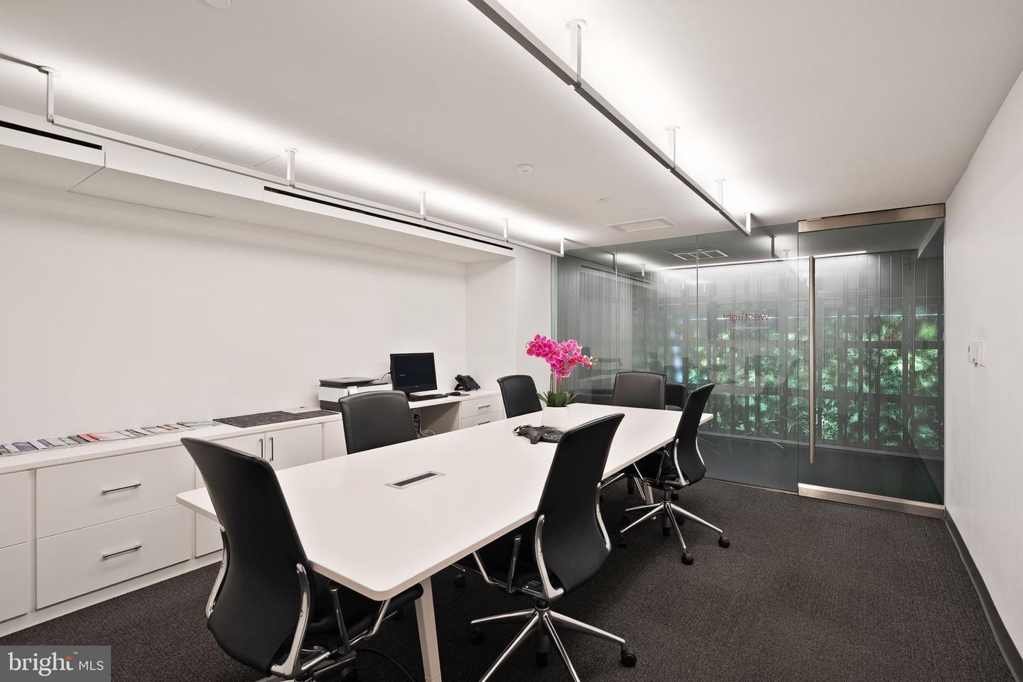 1111 24TH ST NW #27, WASHINGTON, District Of Columbia 20037, 2 Bedrooms Bedrooms, 4 Rooms Rooms,2 BathroomsBathrooms,Residential,For sale,1111 24TH ST NW #27,DCDC2238934 MLS # DCDC2238934