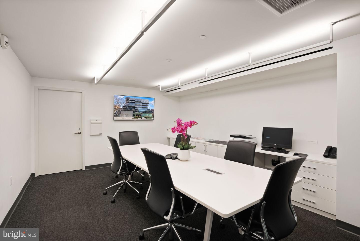 1111 24TH ST NW #27, WASHINGTON, District Of Columbia 20037, 2 Bedrooms Bedrooms, 4 Rooms Rooms,2 BathroomsBathrooms,Residential,For sale,1111 24TH ST NW #27,DCDC2238934 MLS # DCDC2238934