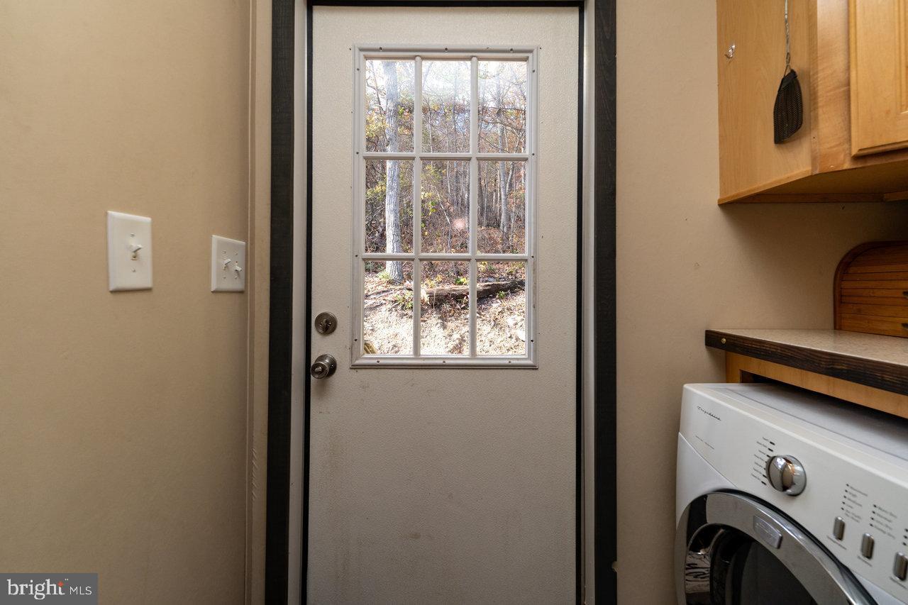 187 HOLLY HILL RD, LURAY, Virginia 22835, 3 Bedrooms Bedrooms, 5 Rooms Rooms,2 BathroomsBathrooms,Residential,For sale,187 HOLLY HILL RD,VAPA2005804 MLS # VAPA2005804