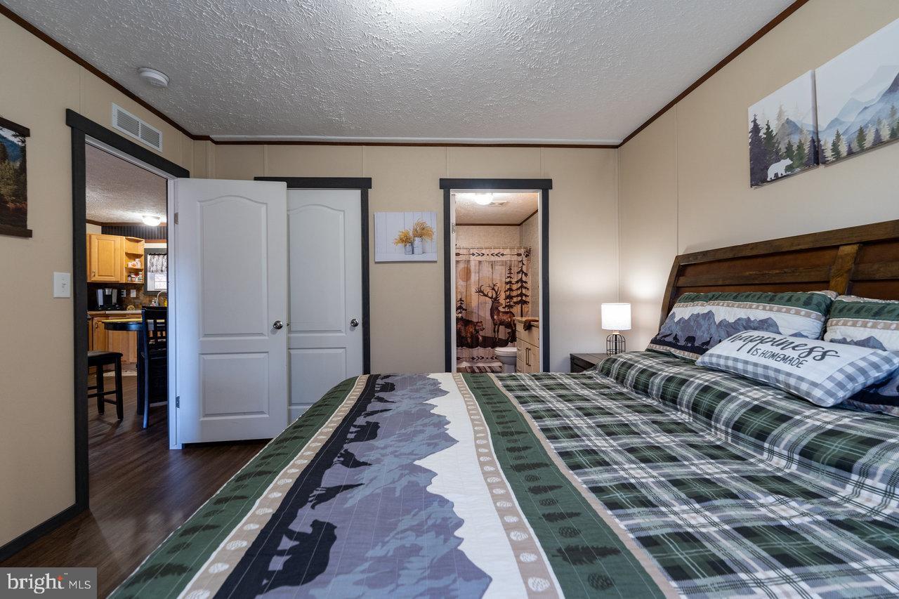 187 HOLLY HILL RD, LURAY, Virginia 22835, 3 Bedrooms Bedrooms, 5 Rooms Rooms,2 BathroomsBathrooms,Residential,For sale,187 HOLLY HILL RD,VAPA2005804 MLS # VAPA2005804