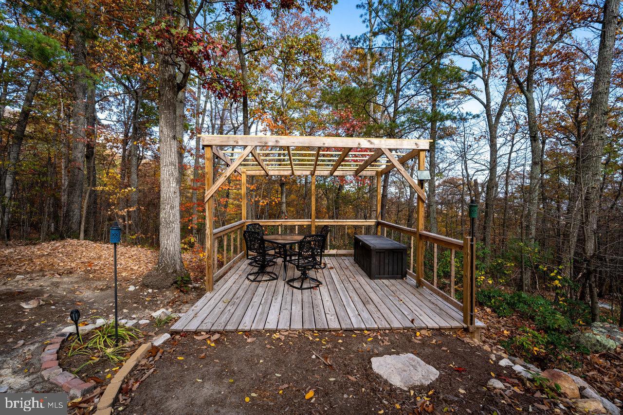 187 HOLLY HILL RD, LURAY, Virginia 22835, 3 Bedrooms Bedrooms, 5 Rooms Rooms,2 BathroomsBathrooms,Residential,For sale,187 HOLLY HILL RD,VAPA2005804 MLS # VAPA2005804