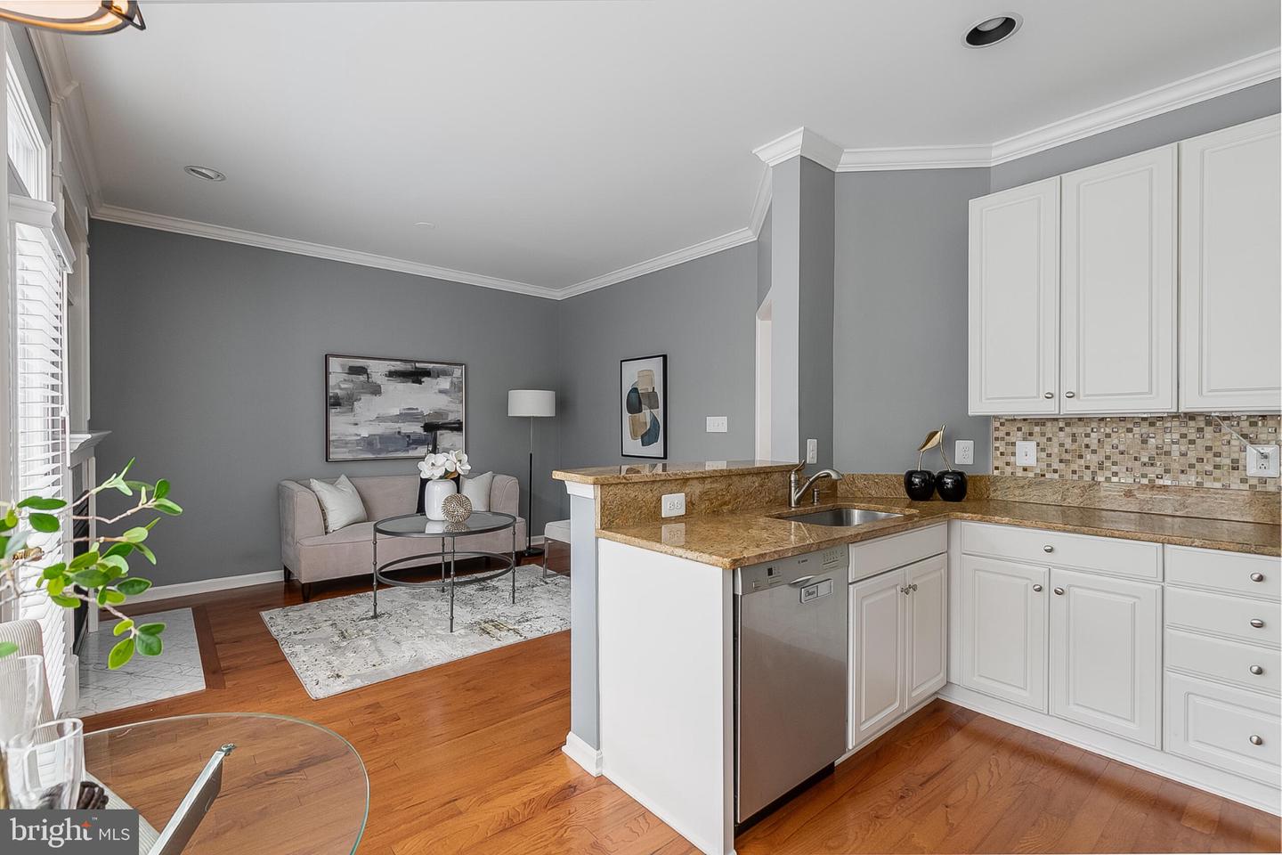 6602 THURLTON DR, ALEXANDRIA, Virginia 22315, 3 Bedrooms Bedrooms, 15 Rooms Rooms,3 BathroomsBathrooms,Residential,For sale,6602 THURLTON DR,VAFX2283810 MLS # VAFX2283810