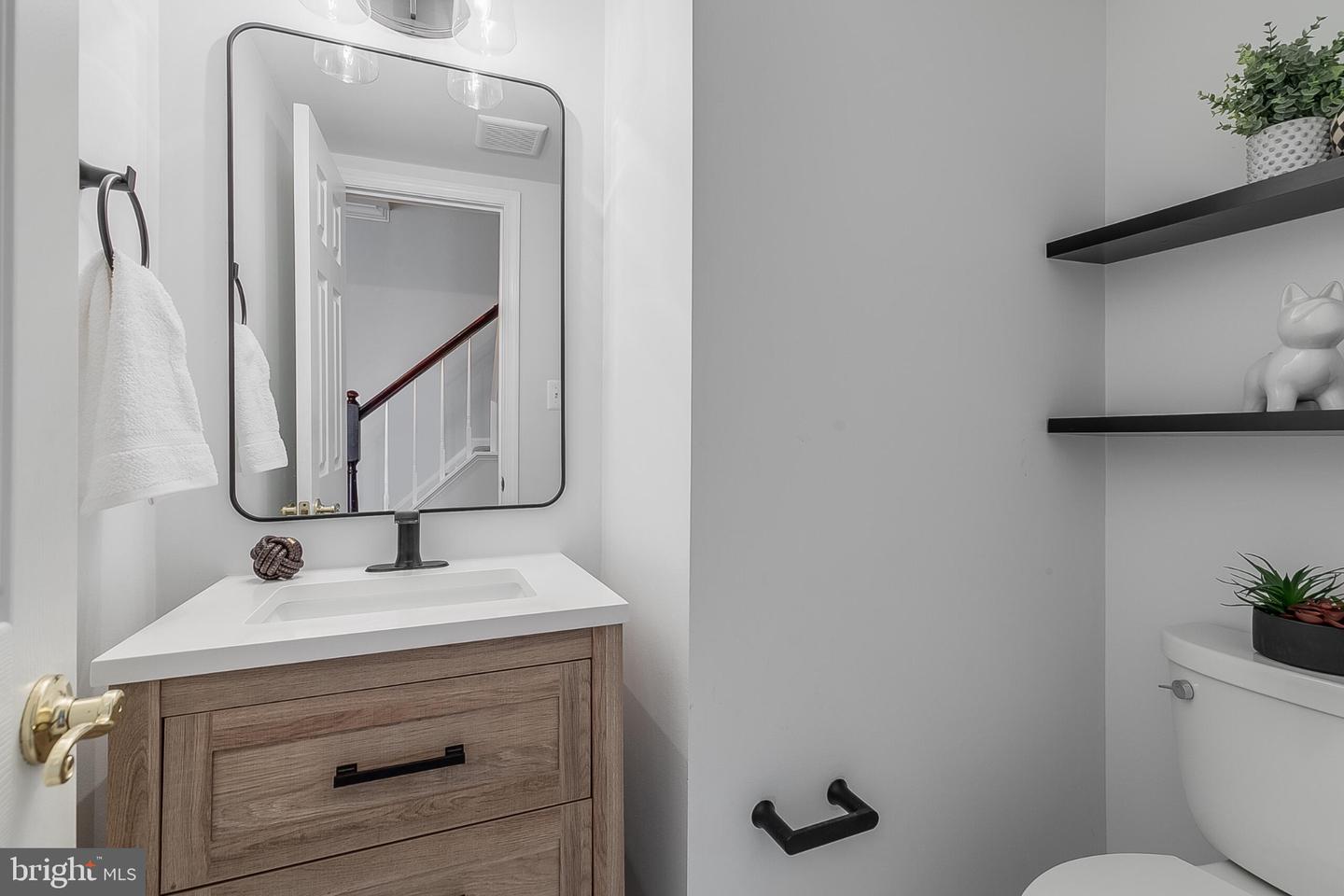 6602 THURLTON DR, ALEXANDRIA, Virginia 22315, 3 Bedrooms Bedrooms, 15 Rooms Rooms,3 BathroomsBathrooms,Residential,For sale,6602 THURLTON DR,VAFX2283810 MLS # VAFX2283810