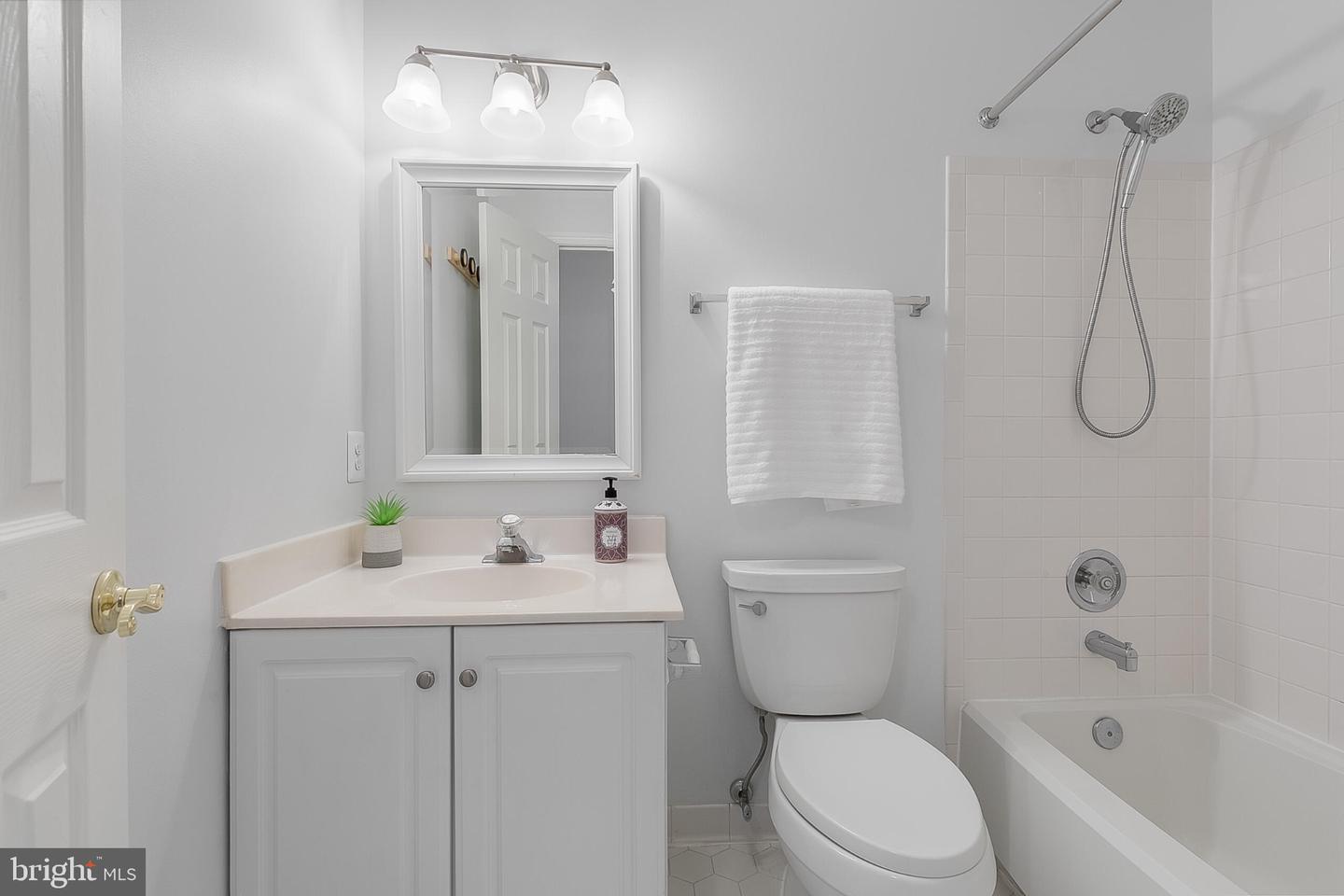 6602 THURLTON DR, ALEXANDRIA, Virginia 22315, 3 Bedrooms Bedrooms, 15 Rooms Rooms,3 BathroomsBathrooms,Residential,For sale,6602 THURLTON DR,VAFX2283810 MLS # VAFX2283810