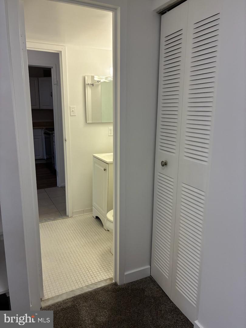 6800 FLEETWOOD RD #705, MCLEAN, Virginia 22101, 1 Bedroom Bedrooms, 3 Rooms Rooms,1 BathroomBathrooms,Residential,For sale,6800 FLEETWOOD RD #705,VAFX2283942 MLS # VAFX2283942 6800 FLEETWOOD RD #705, MCLEAN, Virginia 22101, 1 Bedroom Bedrooms, 3 Rooms Rooms,1 BathroomBathrooms,Residential,For sale,6800 FLEETWOOD RD #705,VAFX2283942 MLS # VAFX2283942