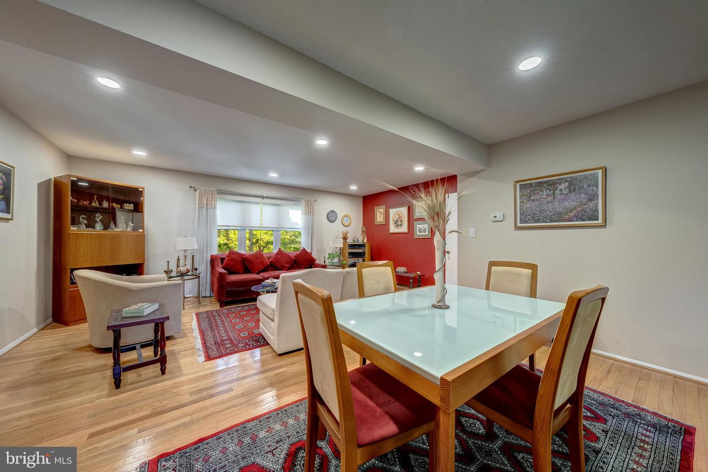 7779 TIVERTON DR, SPRINGFIELD, Virginia 22152, 3 Bedrooms Bedrooms, ,2 BathroomsBathrooms,Residential,For sale,7779 TIVERTON DR,VAFX2283986 MLS # VAFX2283986 7779 TIVERTON DR, SPRINGFIELD, Virginia 22152, 3 Bedrooms Bedrooms, ,2 BathroomsBathrooms,Residential,For sale,7779 TIVERTON DR,VAFX2283986 MLS # VAFX2283986