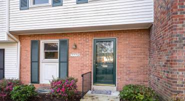 7779 TIVERTON DR, SPRINGFIELD, Virginia 22152, 3 Bedrooms Bedrooms, ,2 BathroomsBathrooms,Residential,For sale,7779 TIVERTON DR,VAFX2283986 MLS # VAFX2283986
