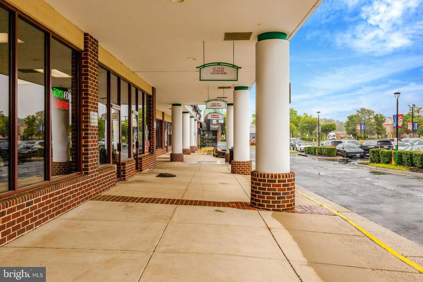 20941 BLUEBIRD SQ, STERLING, Virginia 20165, ,Residential,For sale,20941 BLUEBIRD SQ,VALO2113344 MLS # VALO2113344 20941 BLUEBIRD SQ, STERLING, Virginia 20165, ,Residential,For sale,20941 BLUEBIRD SQ,VALO2113344 MLS # VALO2113344