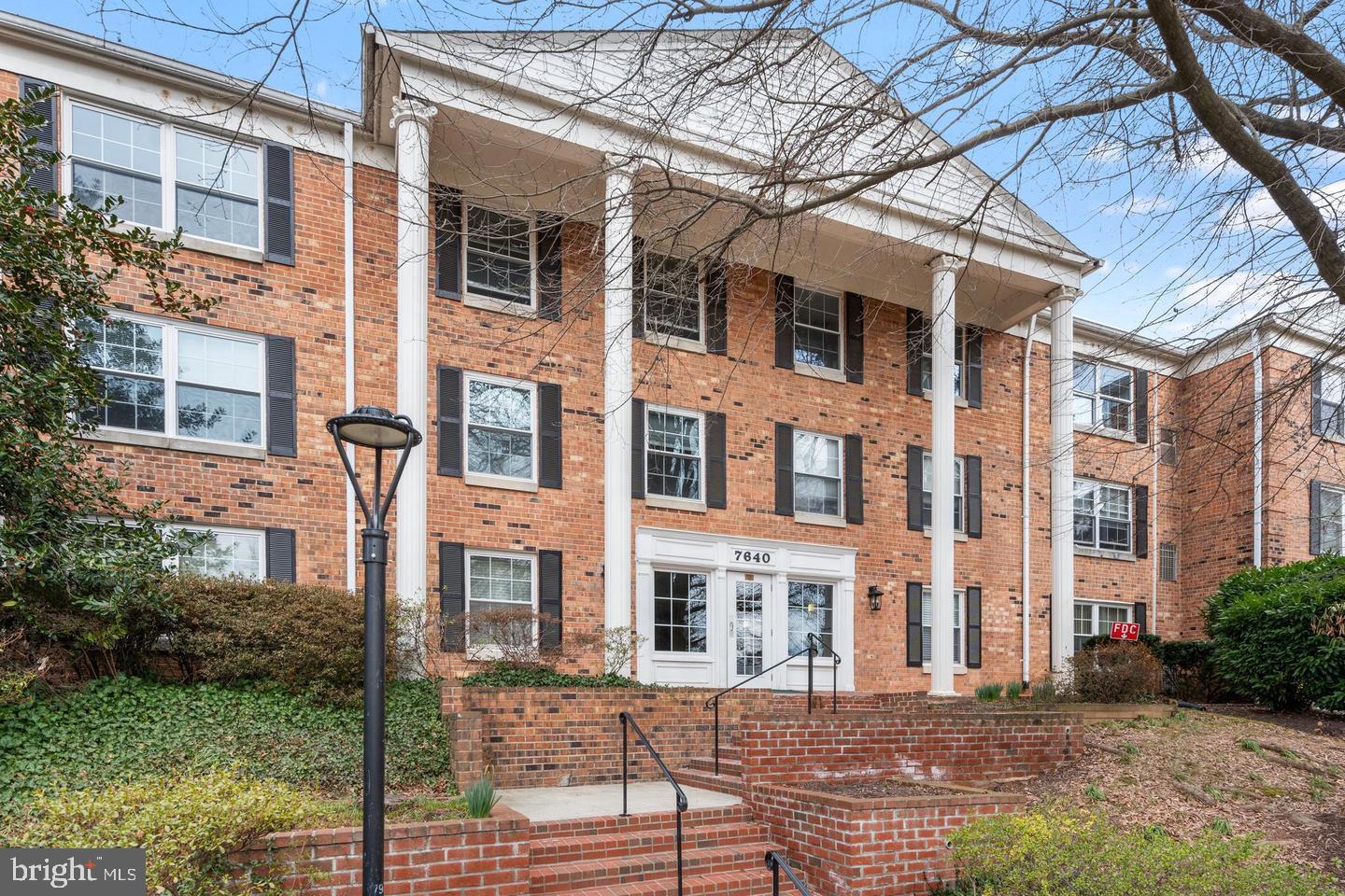 7640 TREMAYNE PL #112, MCLEAN, Virginia 22102, 1 Bedroom Bedrooms, 2 Rooms Rooms,1 BathroomBathrooms,Residential,For sale,7640 TREMAYNE PL #112,VAFX2284136 MLS # VAFX2284136 7640 TREMAYNE PL #112, MCLEAN, Virginia 22102, 1 Bedroom Bedrooms, 2 Rooms Rooms,1 BathroomBathrooms,Residential,For sale,7640 TREMAYNE PL #112,VAFX2284136 MLS # VAFX2284136