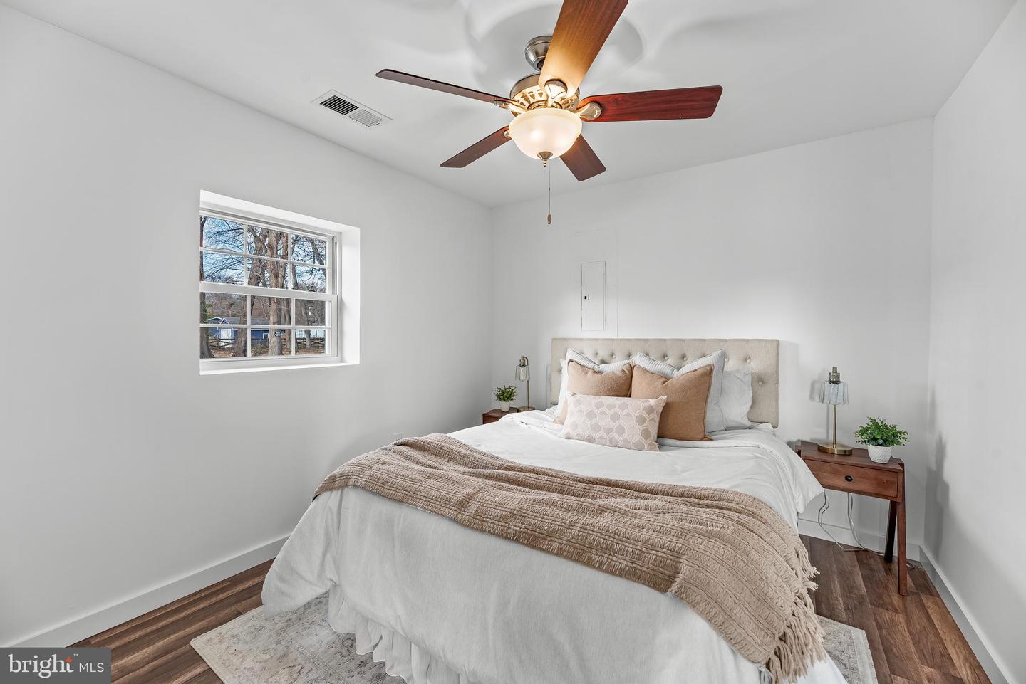 6052 ROSEDALE DR, KING GEORGE, Virginia 22485, 1 Bedroom Bedrooms, 3 Rooms Rooms,1 BathroomBathrooms,Residential,For sale,6052 ROSEDALE DR,VAKG2007458 MLS # VAKG2007458 6052 ROSEDALE DR, KING GEORGE, Virginia 22485, 1 Bedroom Bedrooms, 3 Rooms Rooms,1 BathroomBathrooms,Residential,For sale,6052 ROSEDALE DR,VAKG2007458 MLS # VAKG2007458