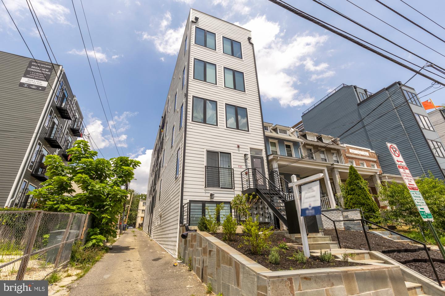 623 KENNEDY ST NW #10, WASHINGTON, District Of Columbia 20011, 2 Bedrooms Bedrooms, ,2 BathroomsBathrooms,Residential,For sale,623 KENNEDY ST NW #10,DCDC2239746 MLS # DCDC2239746