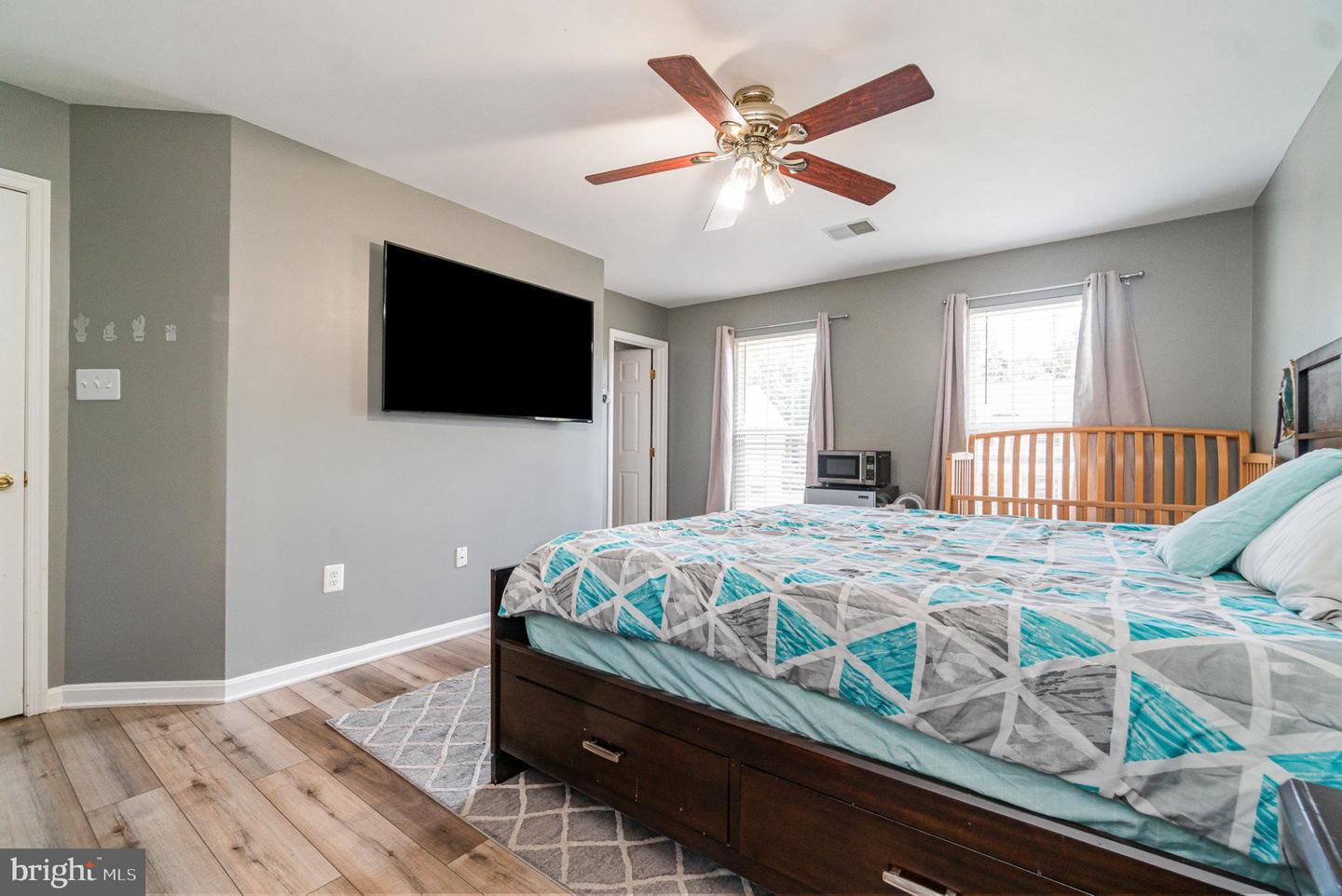 17616 CHISHOLM LN, DUMFRIES, Virginia 22026, 5 Bedrooms Bedrooms, ,3 BathroomsBathrooms,Residential,For sale,17616 CHISHOLM LN,VAPW2092842 MLS # VAPW2092842