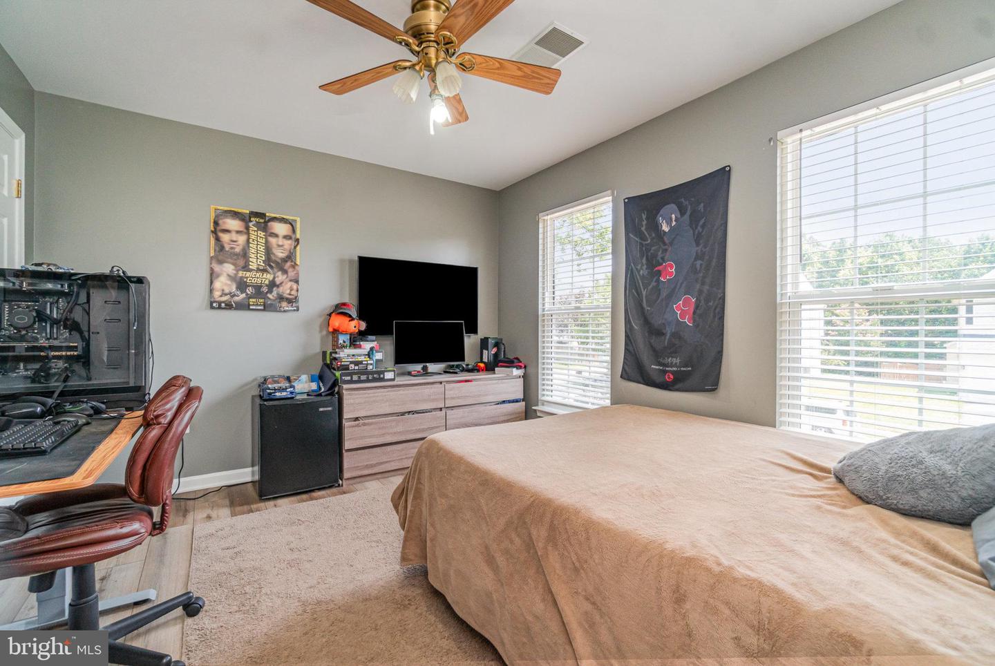 17616 CHISHOLM LN, DUMFRIES, Virginia 22026, 5 Bedrooms Bedrooms, ,3 BathroomsBathrooms,Residential,For sale,17616 CHISHOLM LN,VAPW2092842 MLS # VAPW2092842