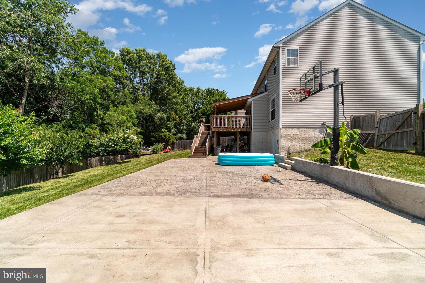 17616 CHISHOLM LN, DUMFRIES, Virginia 22026, 5 Bedrooms Bedrooms, ,3 BathroomsBathrooms,Residential,For sale,17616 CHISHOLM LN,VAPW2092842 MLS # VAPW2092842